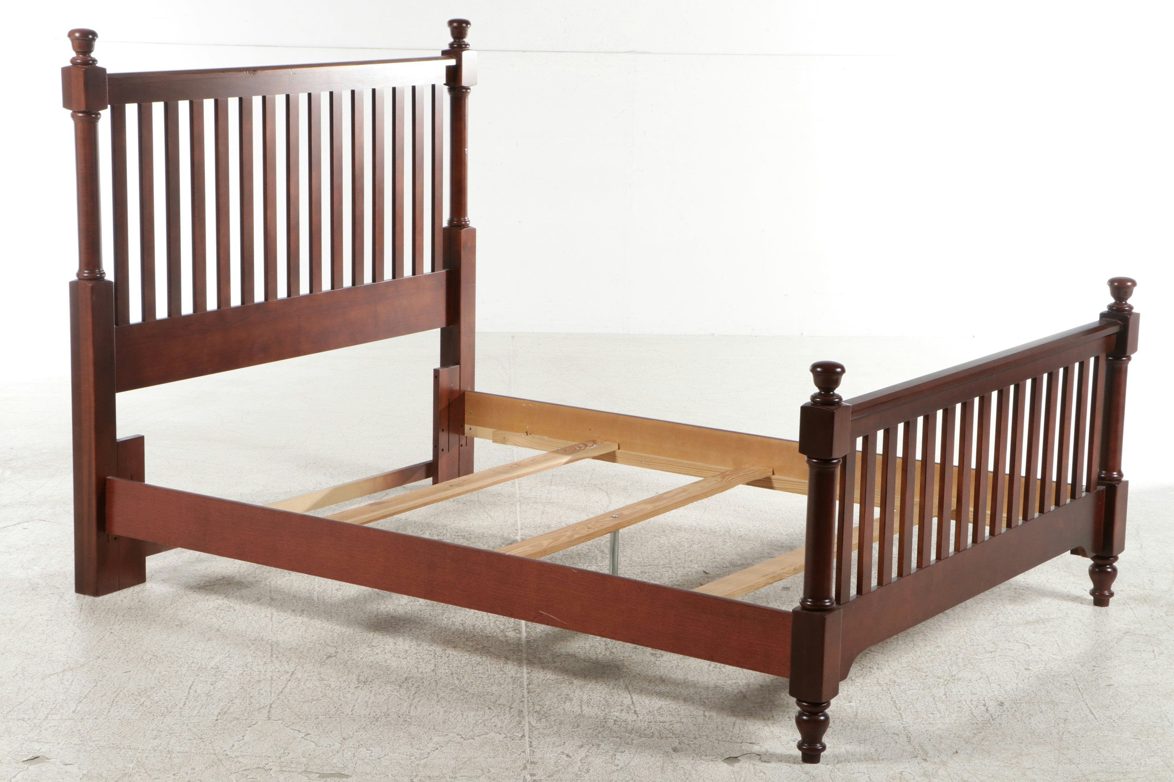 Vaughan-Bassett Cherry Finish Mission Style Slat Four-Poster Bed