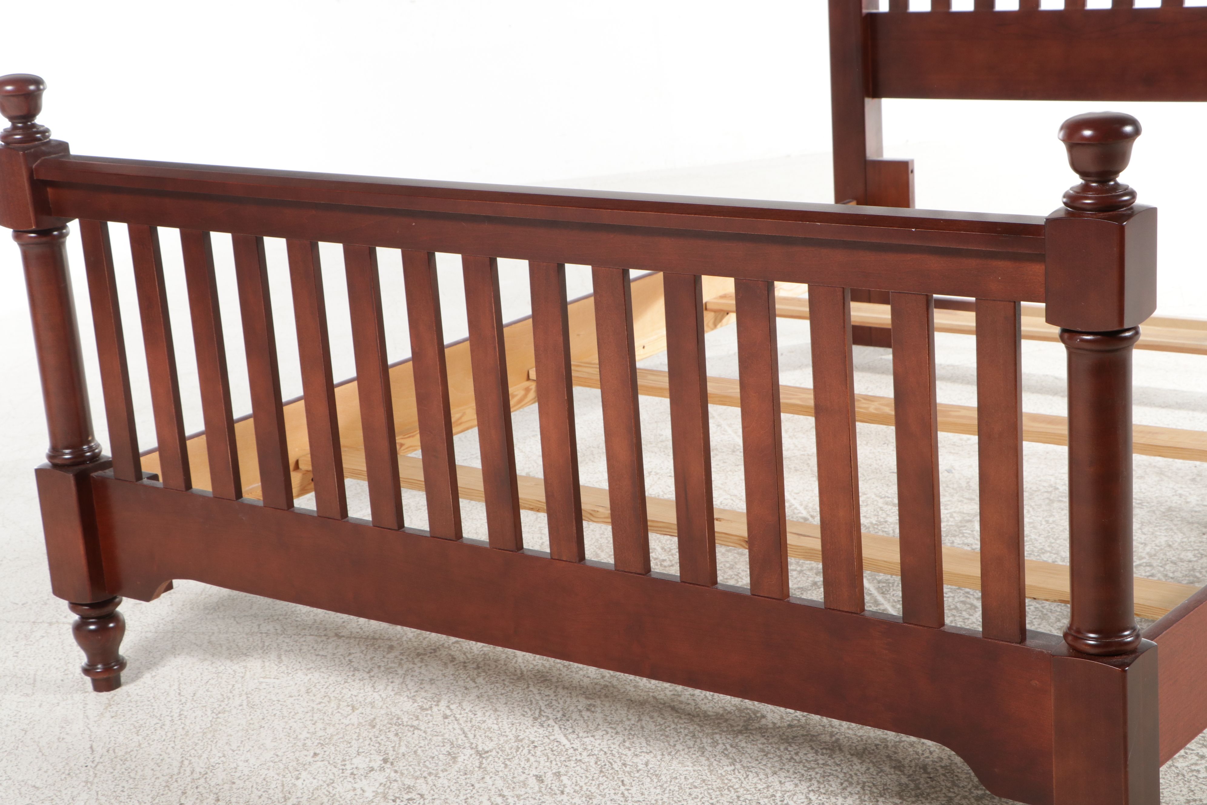 Vaughan-Bassett Cherry Finish Mission Style Slat Four-Poster Bed