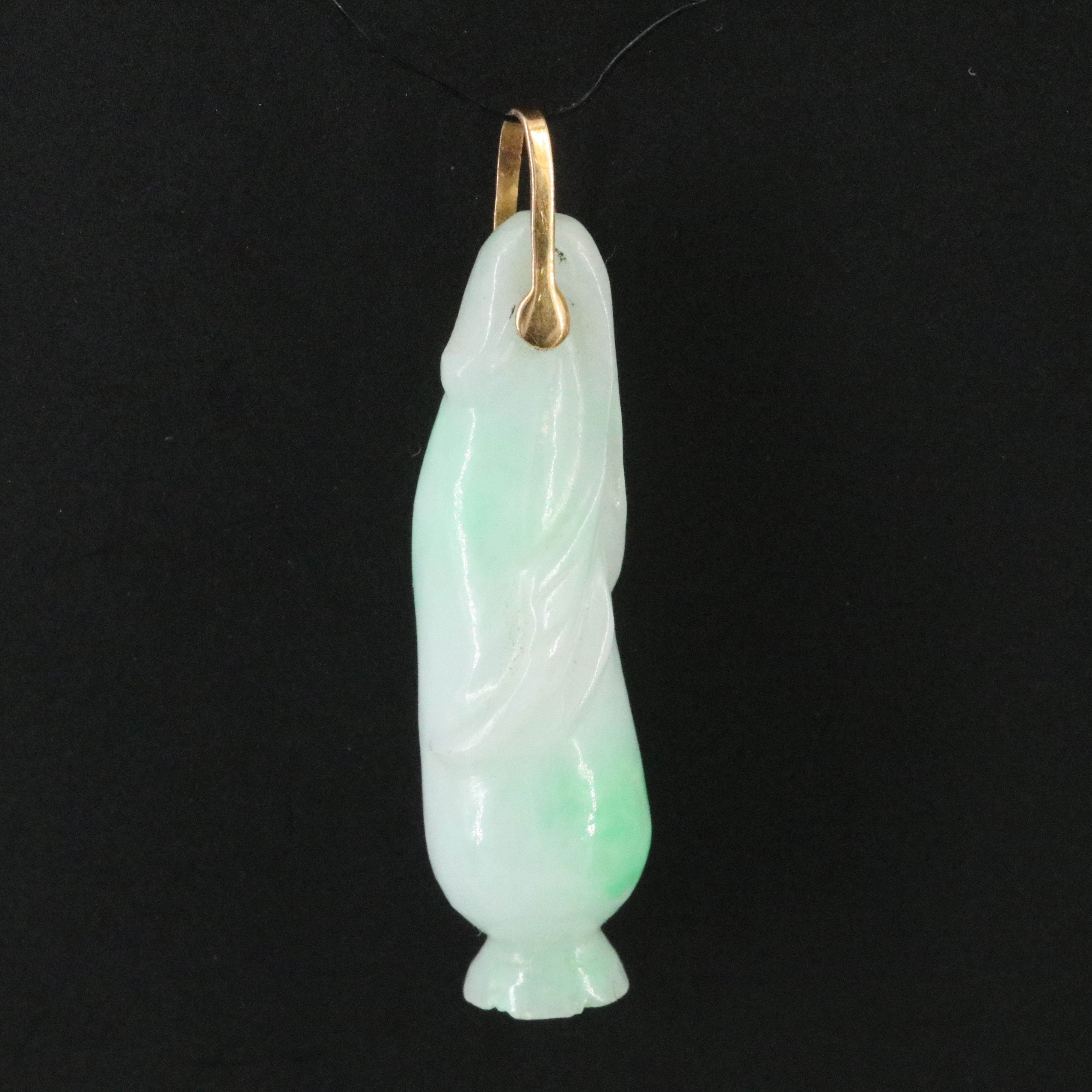 14K Jadeite Carved Pendant