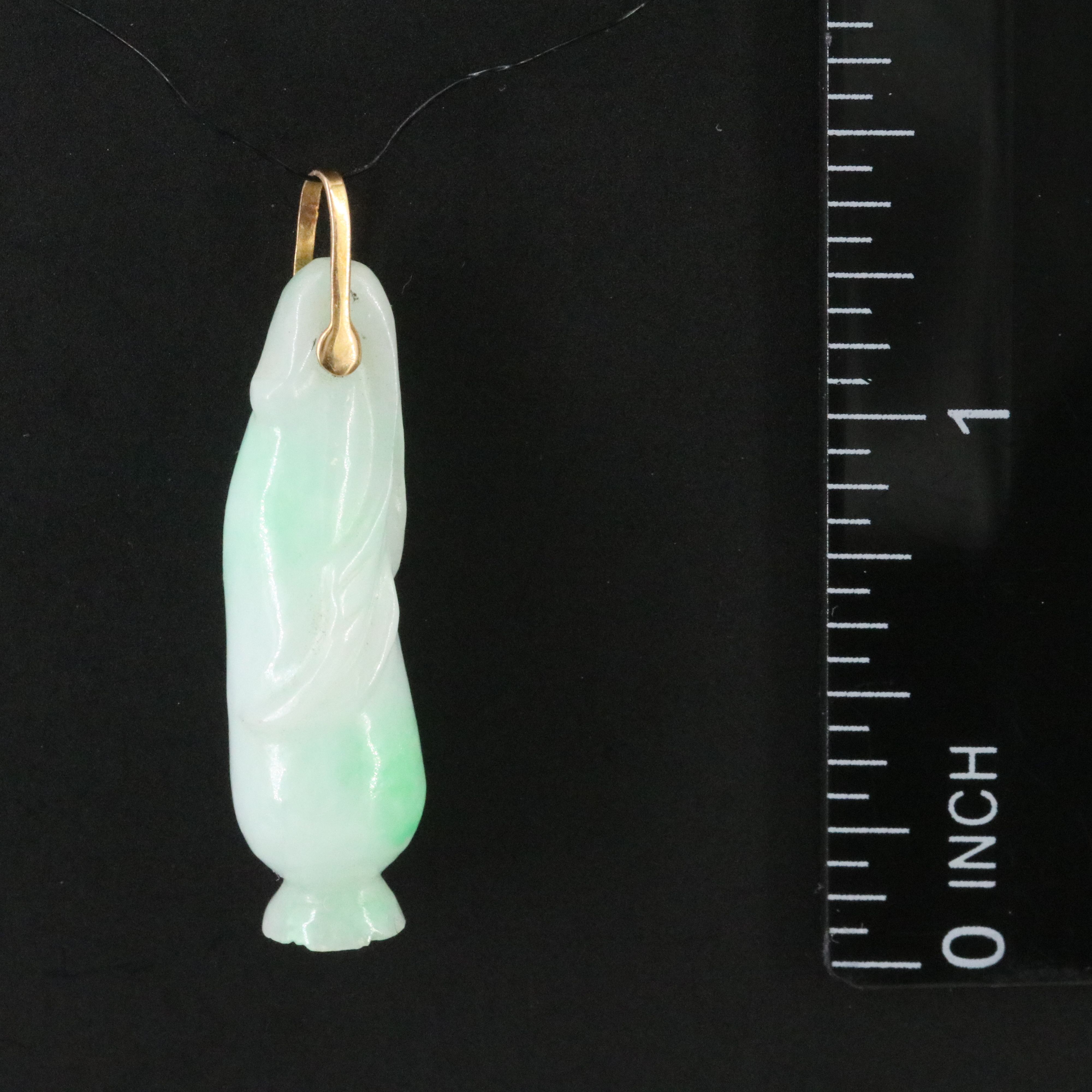 14K Jadeite Carved Pendant