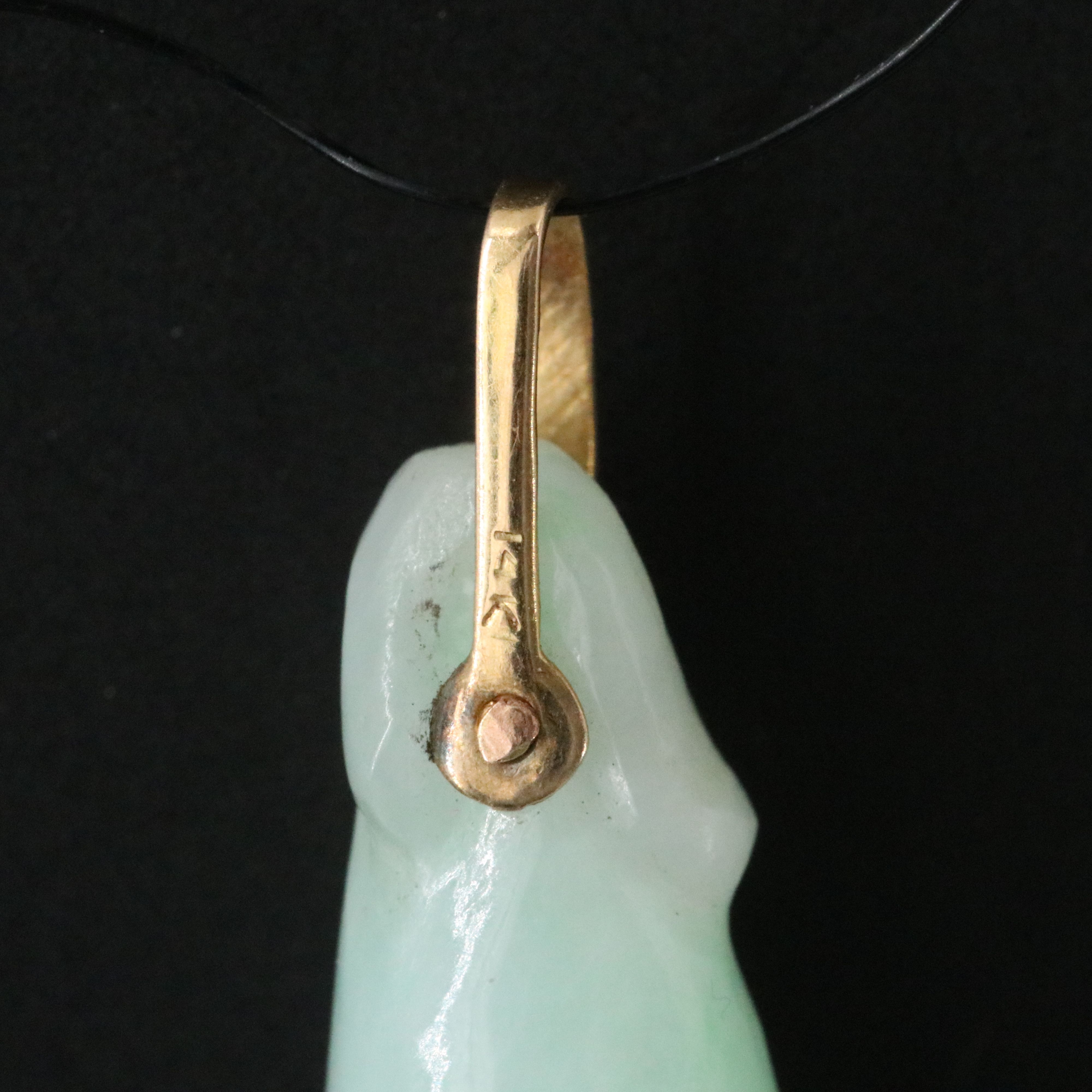 14K Jadeite Carved Pendant