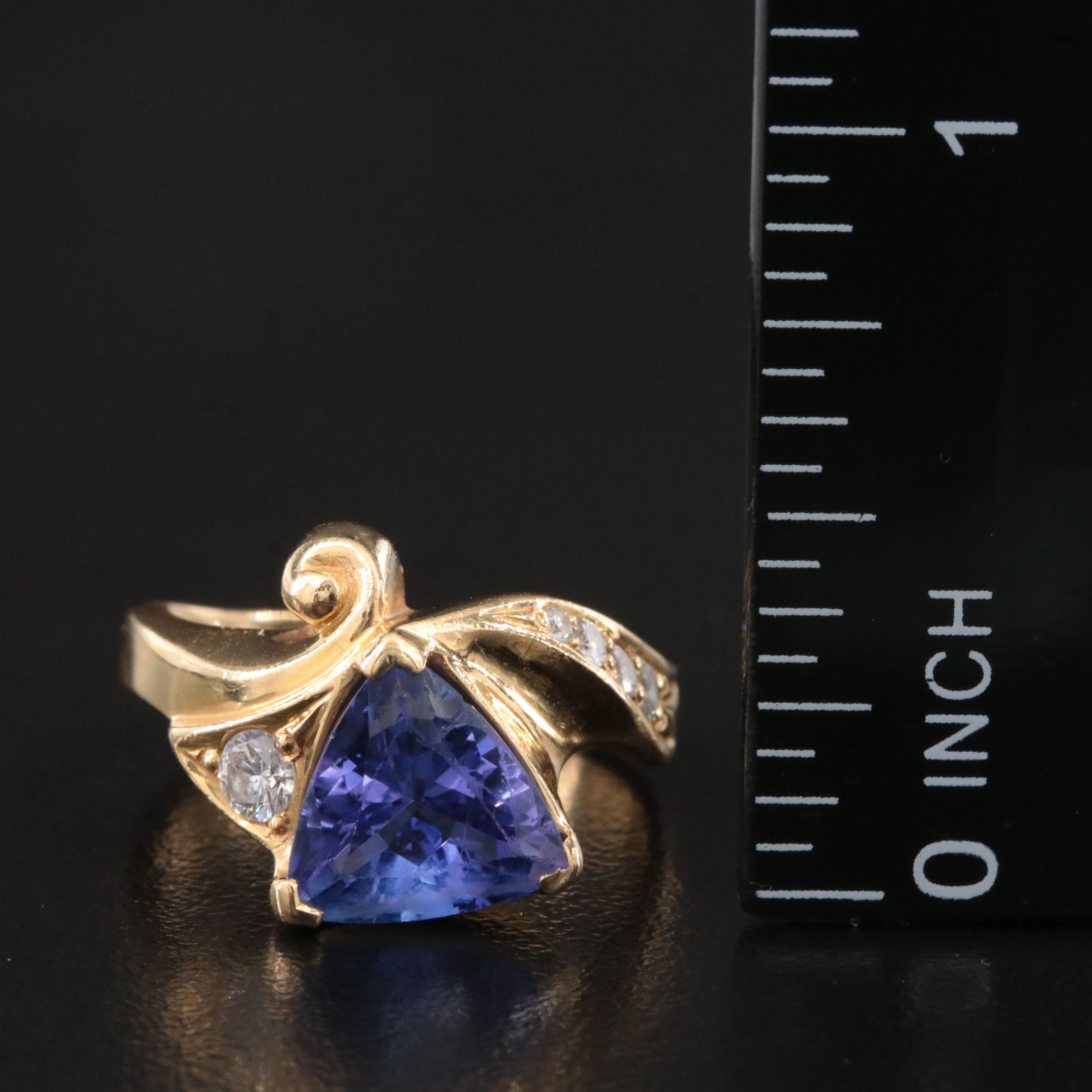 18K Tanzanite and Diamond Ring