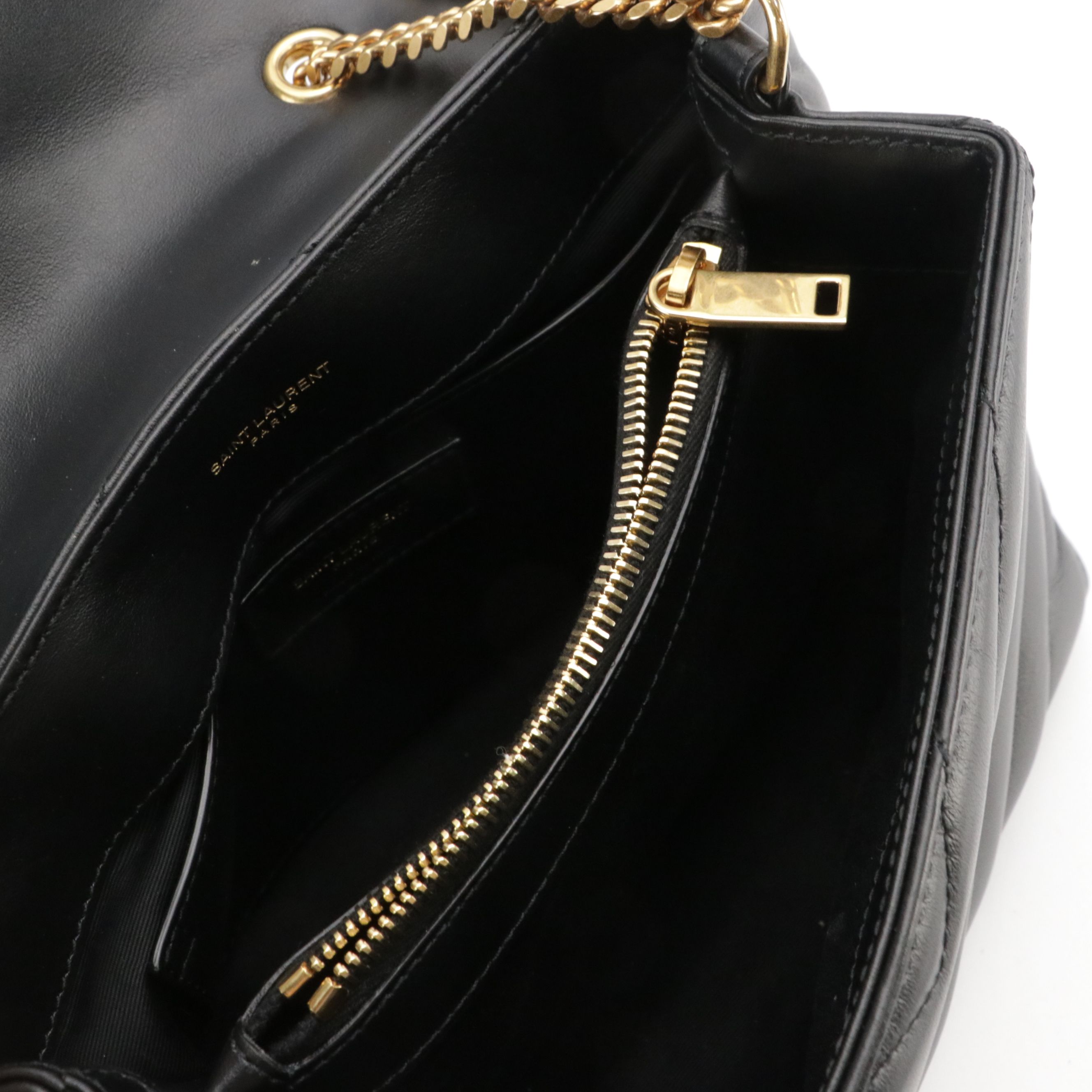 Saint Laurent Small Loulou Shoulder Bag in Black in Matelassé Calfskin Leather