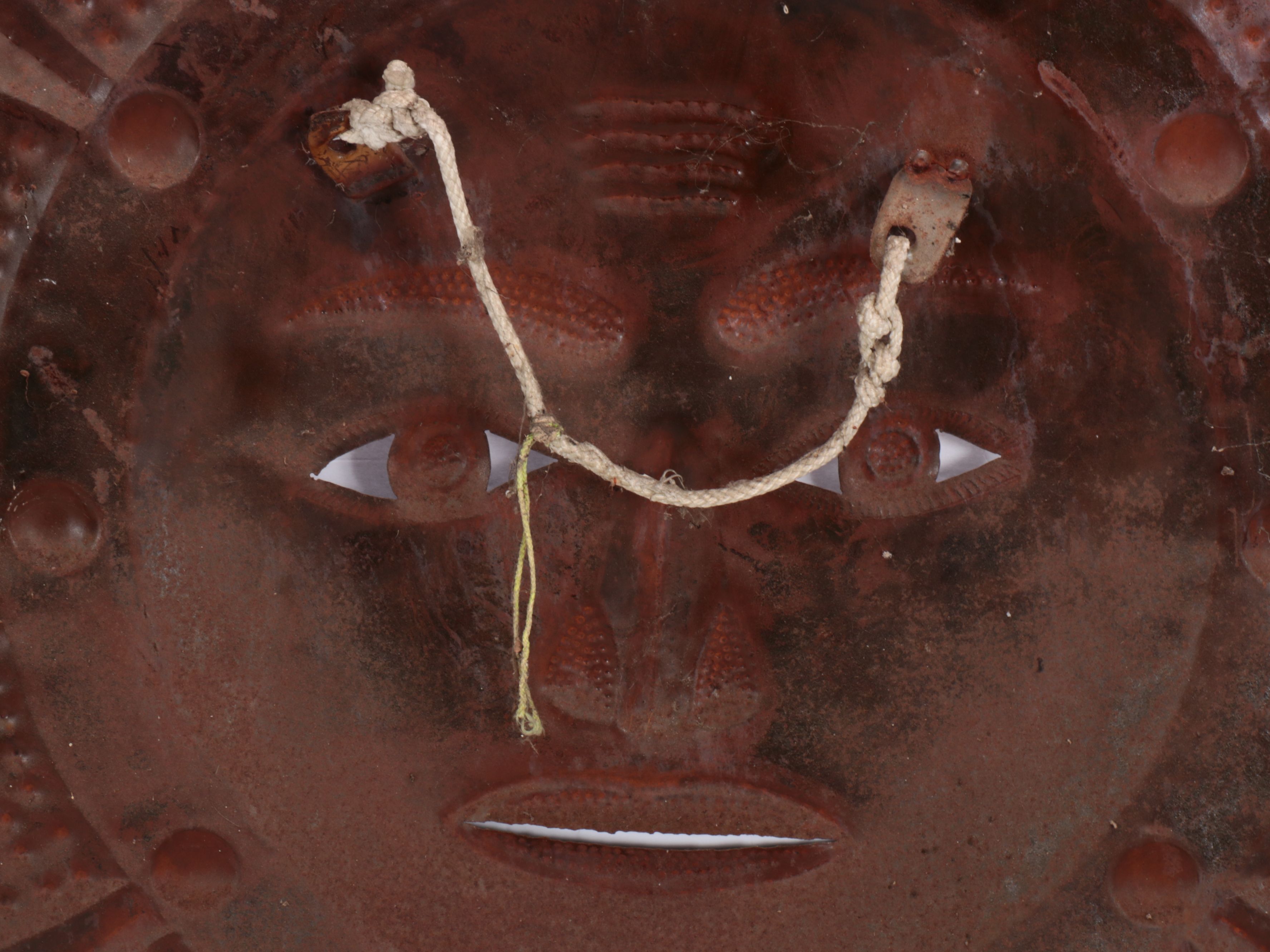 Copper Finish Sun Face Garden Décor with Grapevine Decorative Sun Dial