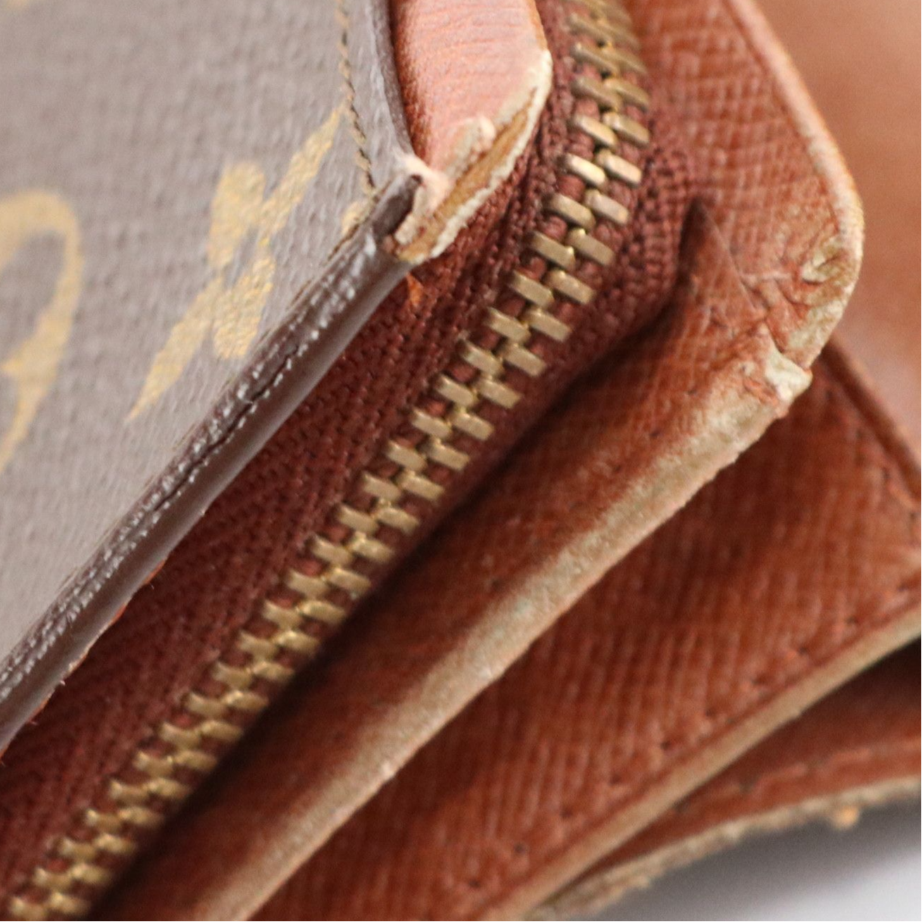 Louis Vuitton Porte-Monnaie, Billets Trésor in Monogram Canvas