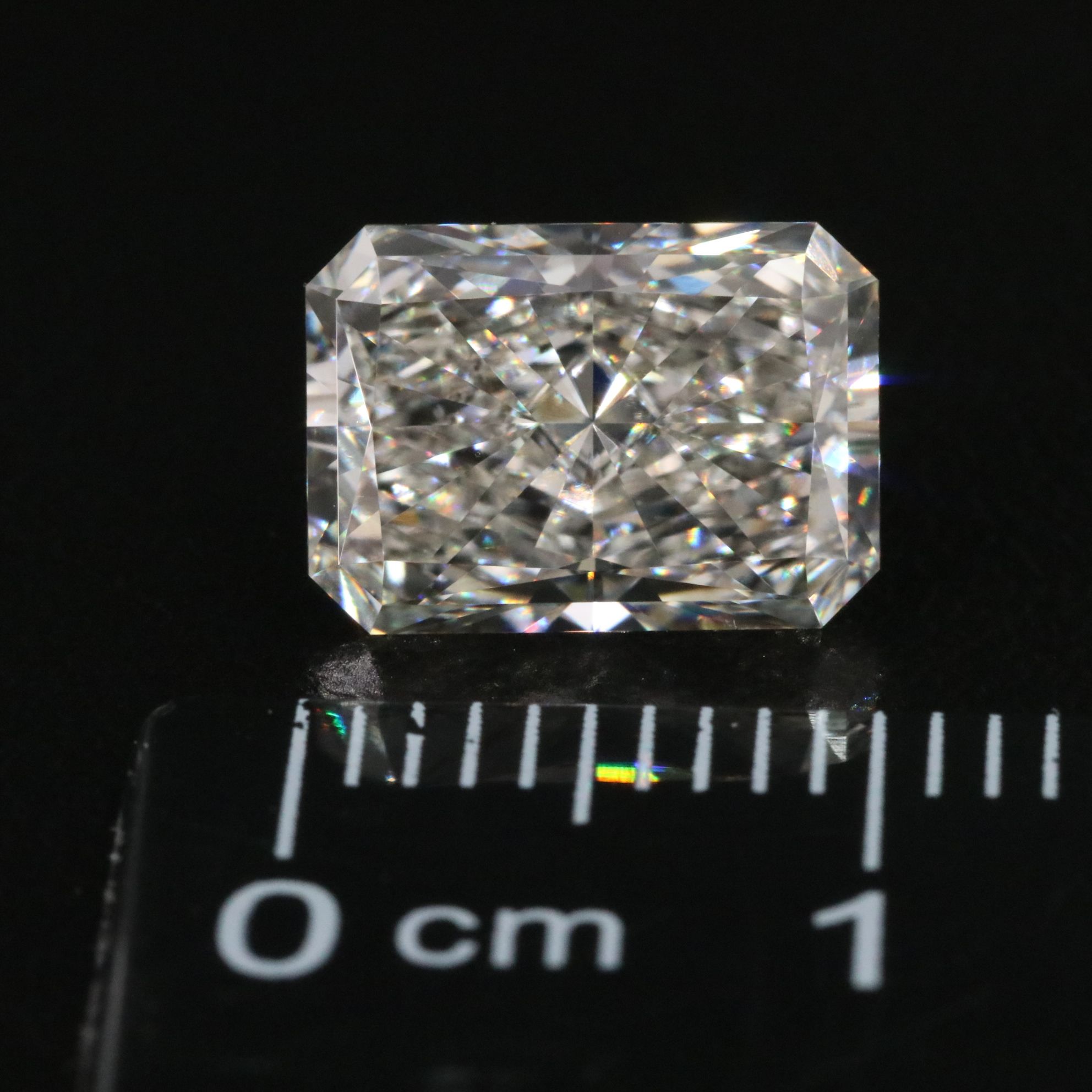 Loose 3.03 CT Lab Grown Diamond with IGI Report