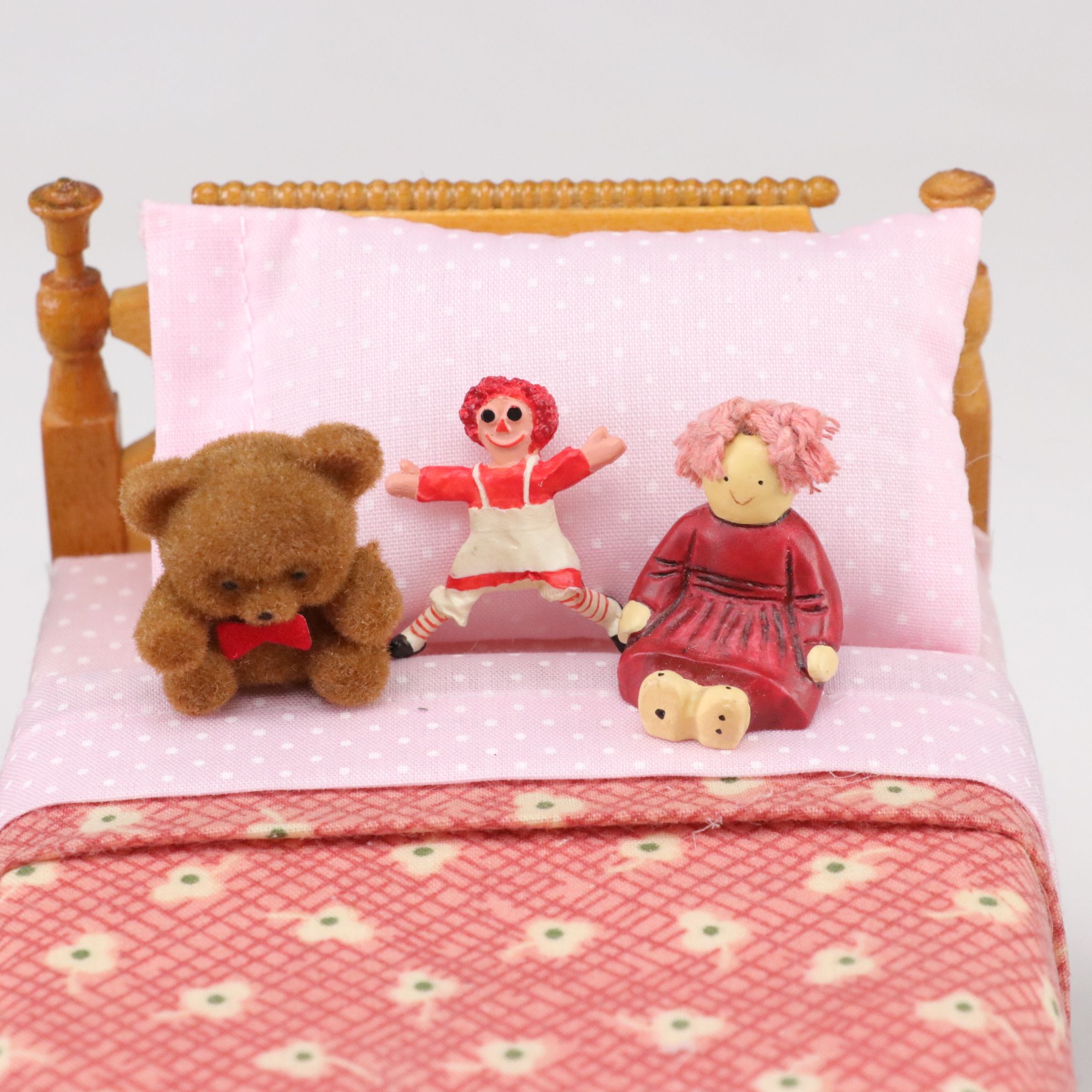 Miniature Doll House Bedroom Furniture Sets