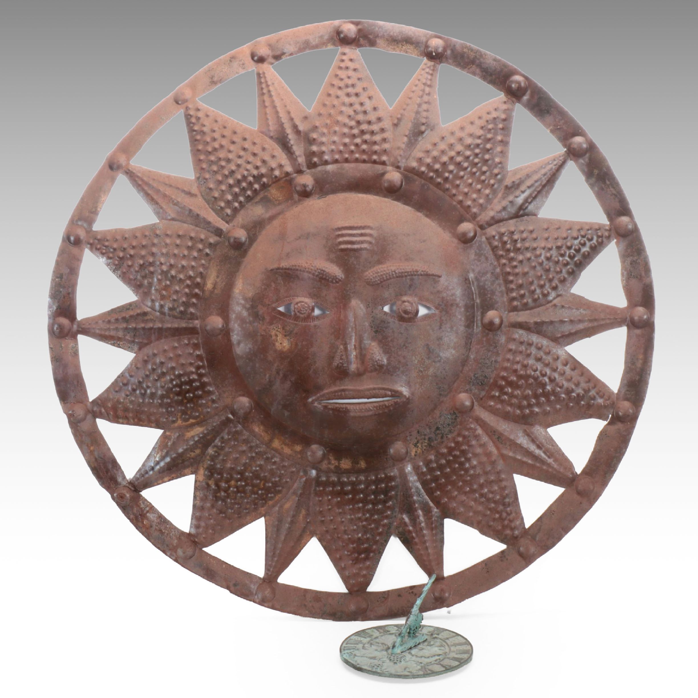 Copper Finish Sun Face Garden Décor with Grapevine Decorative Sun Dial