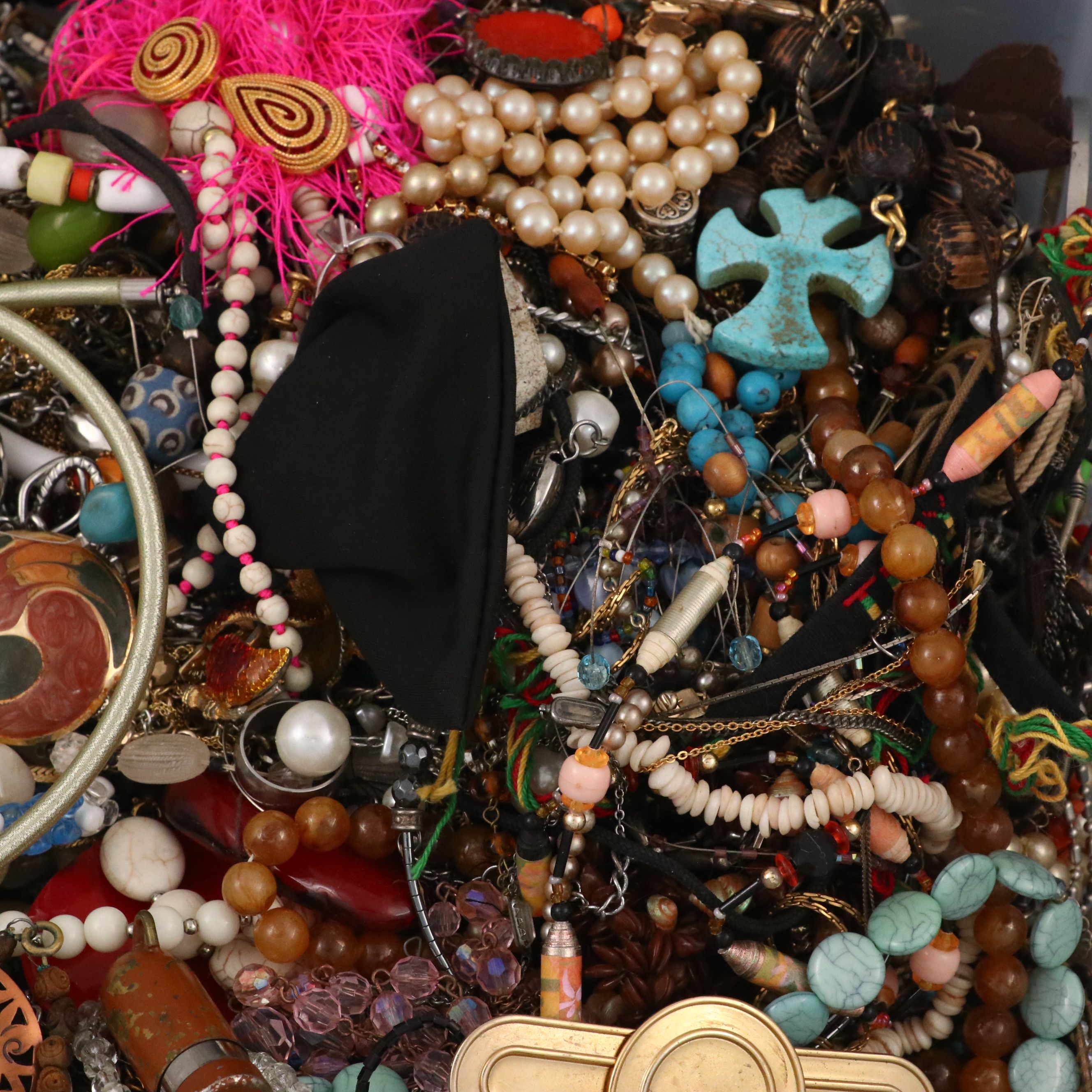Uncommon Discoveries: Craft Jewelry Collection