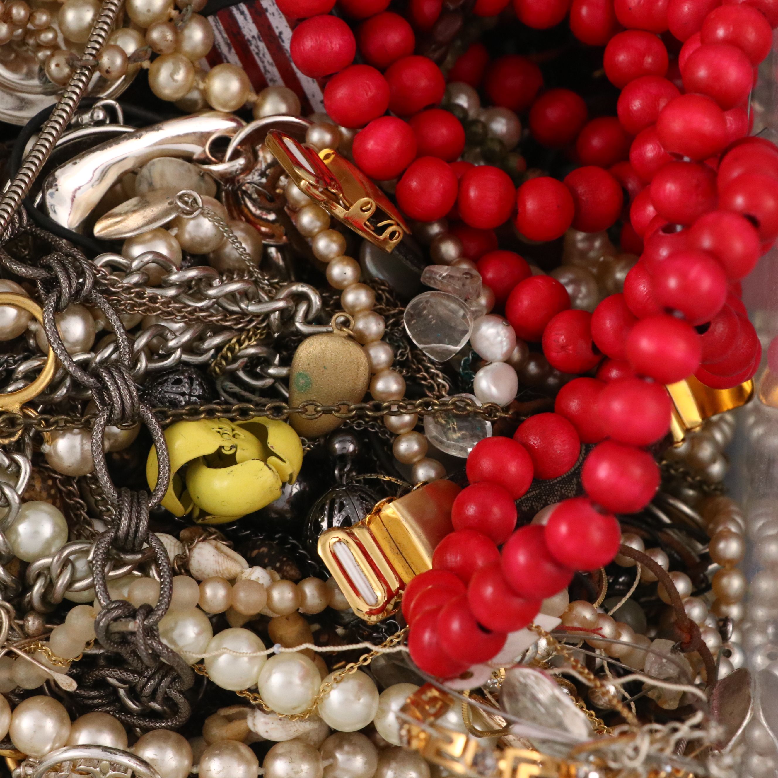 Uncommon Discoveries: Craft Jewelry Collection