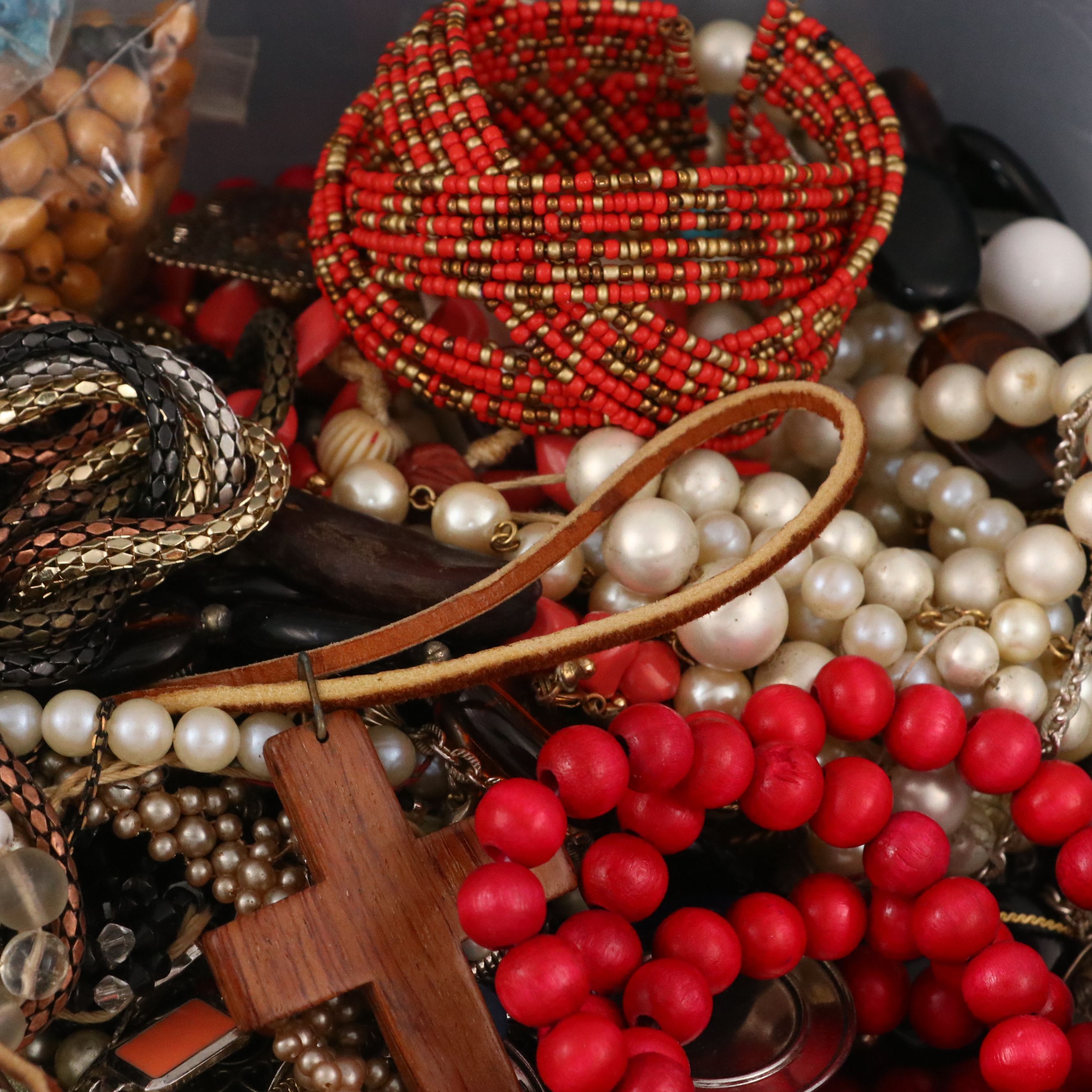 Uncommon Discoveries: Craft Jewelry Collection