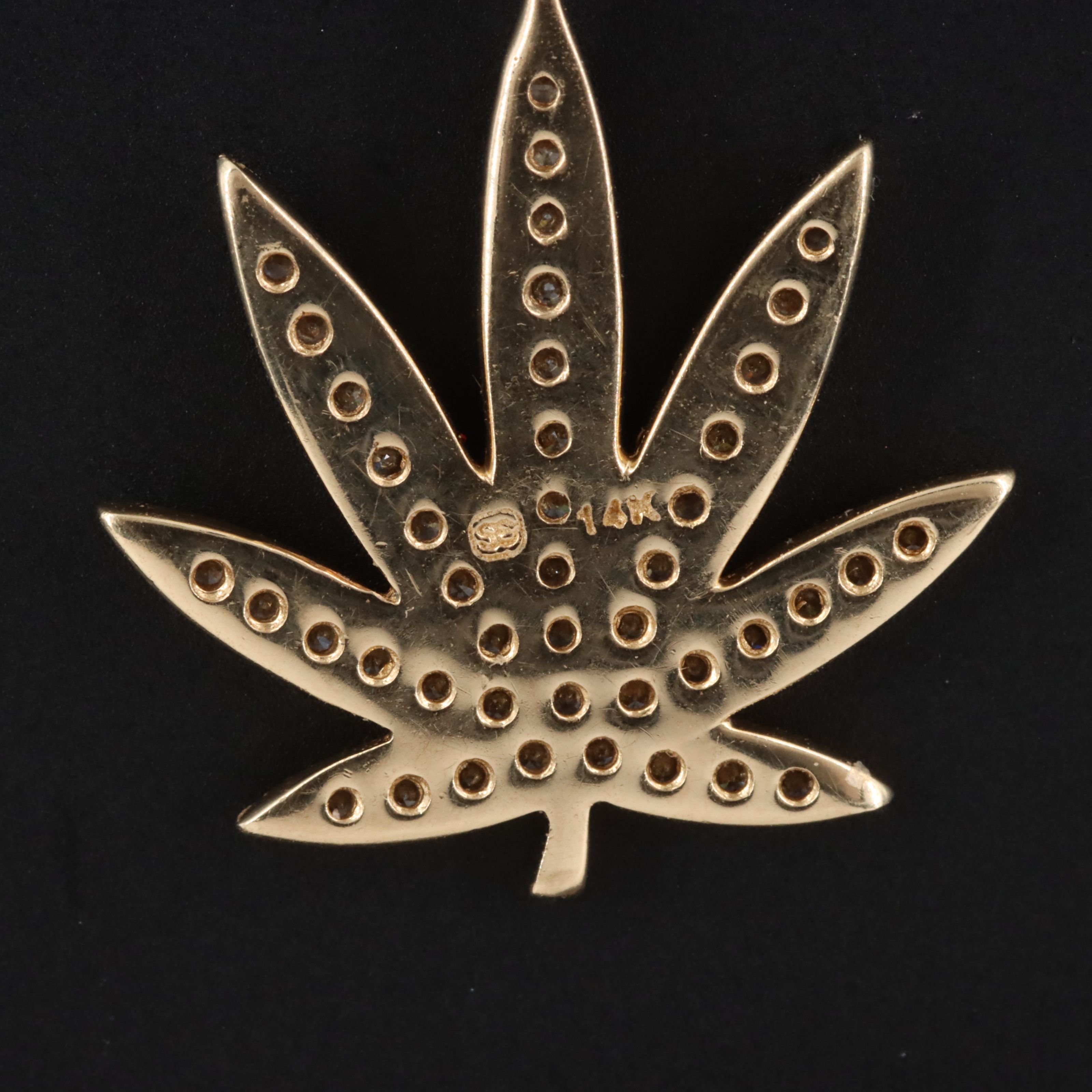 14K 0.27 CTW Diamond Leaf Pendant Necklace