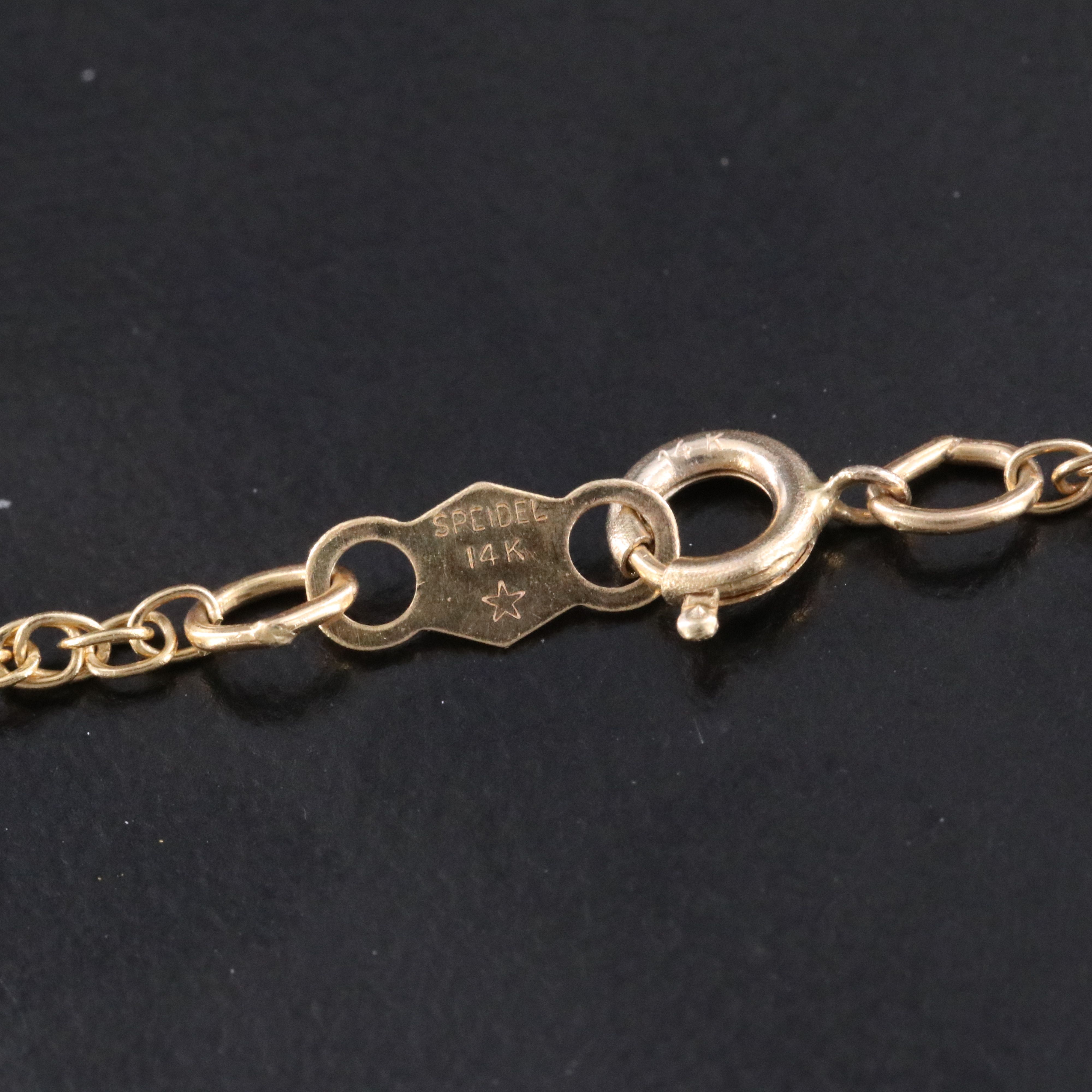 14K Carved Jadeite Pendant Necklace