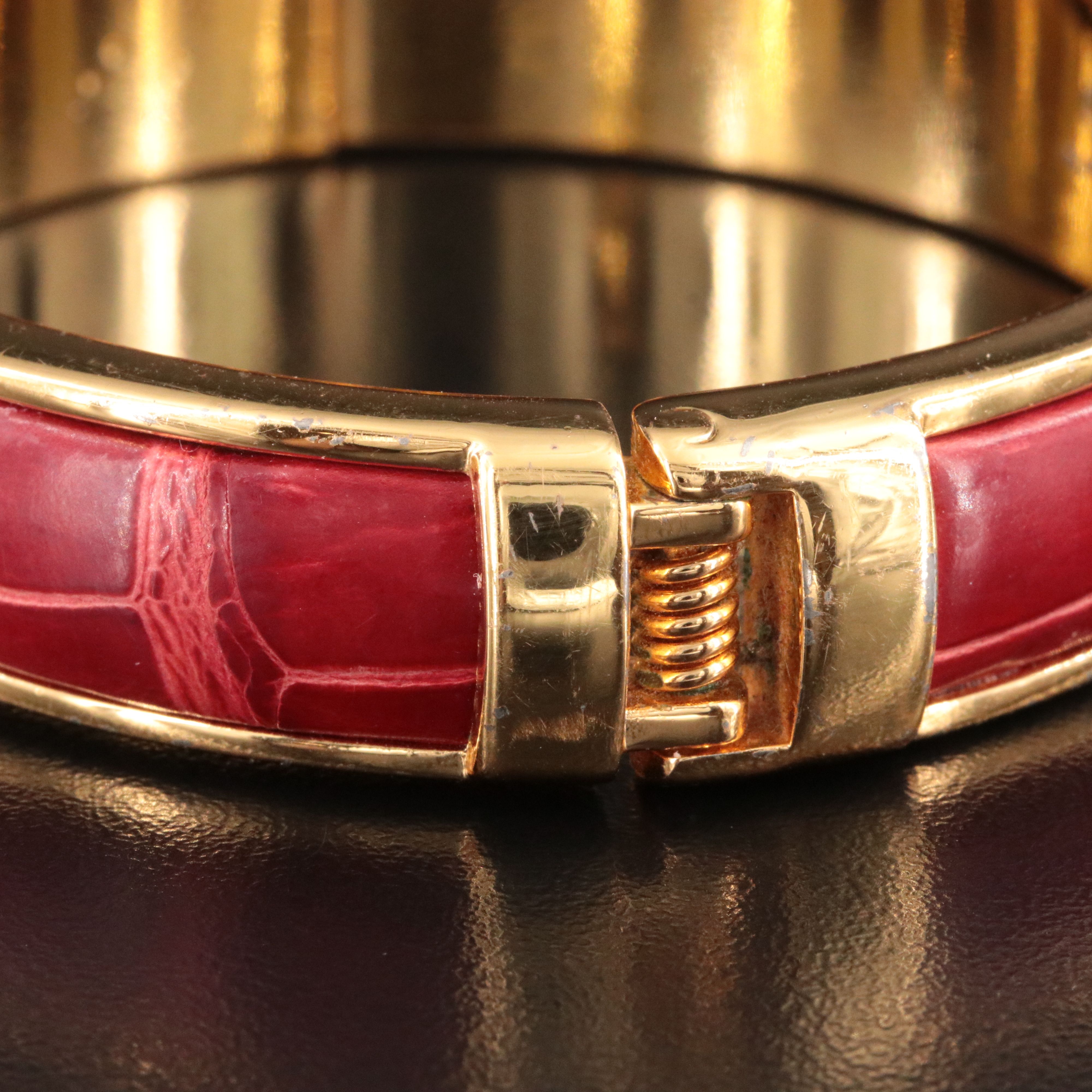 Scully & Scully Crocodile Leather Clamper