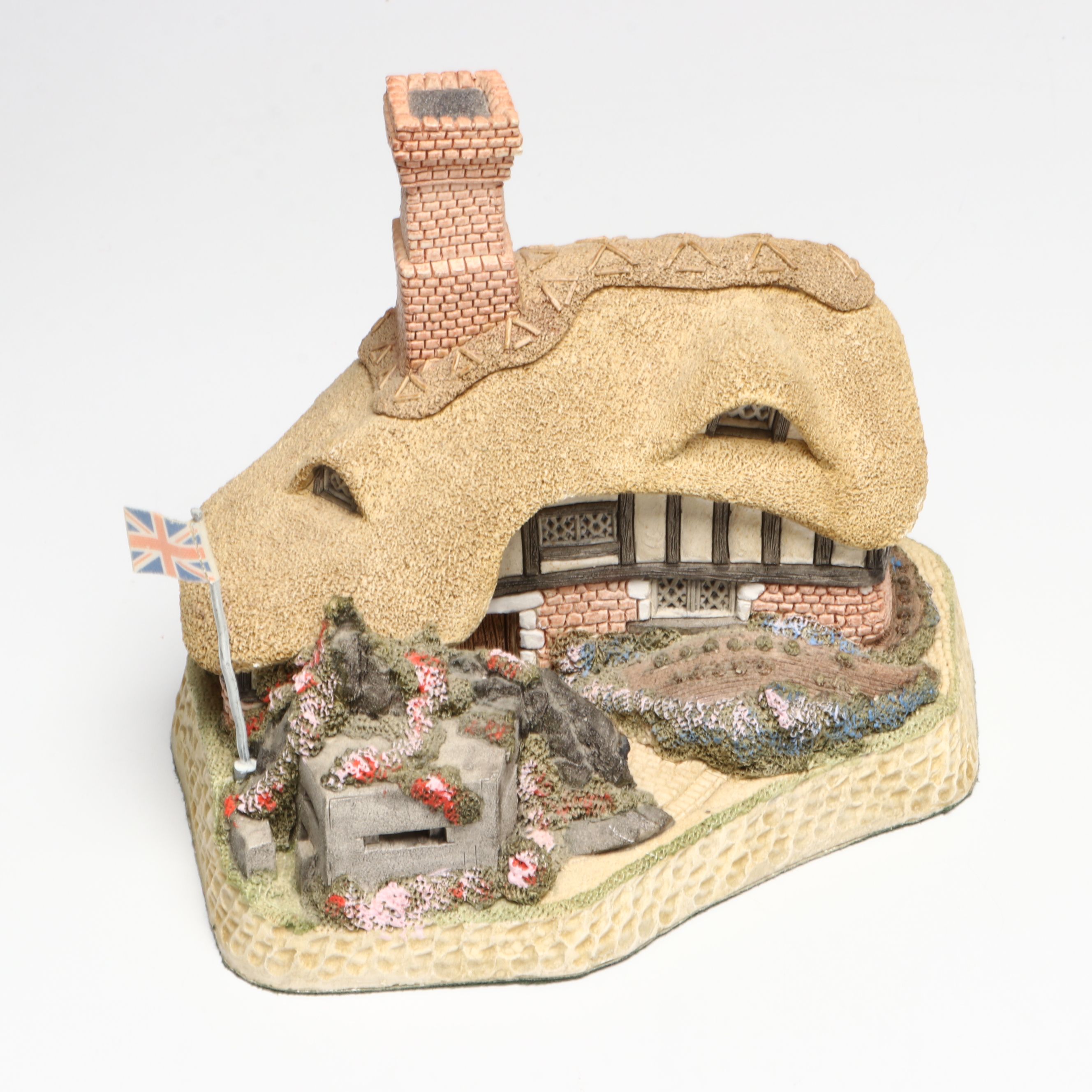 Lilliput Lane, David Winter and John Hine Resin House Figurines