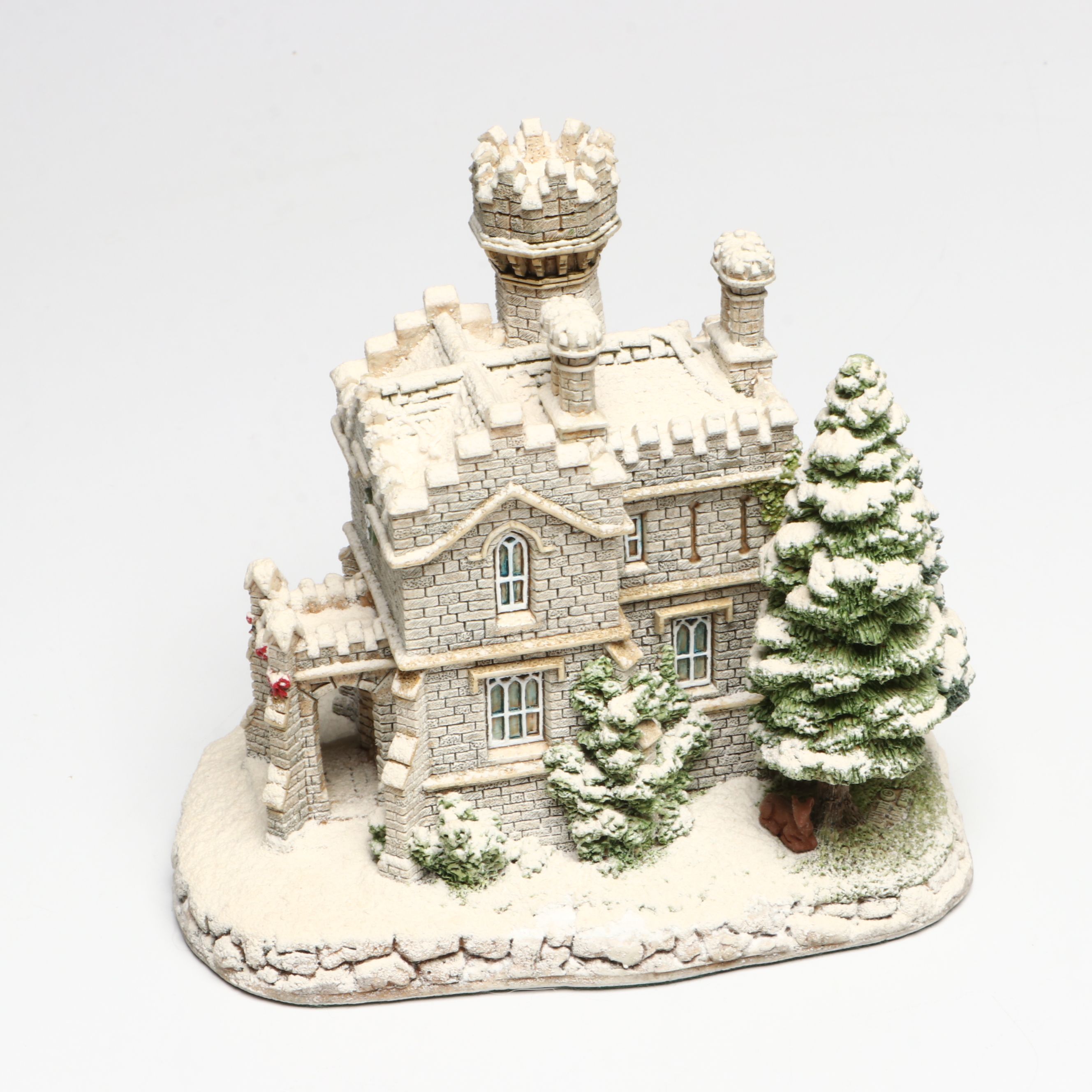 Lilliput Lane, David Winter and John Hine Resin House Figurines