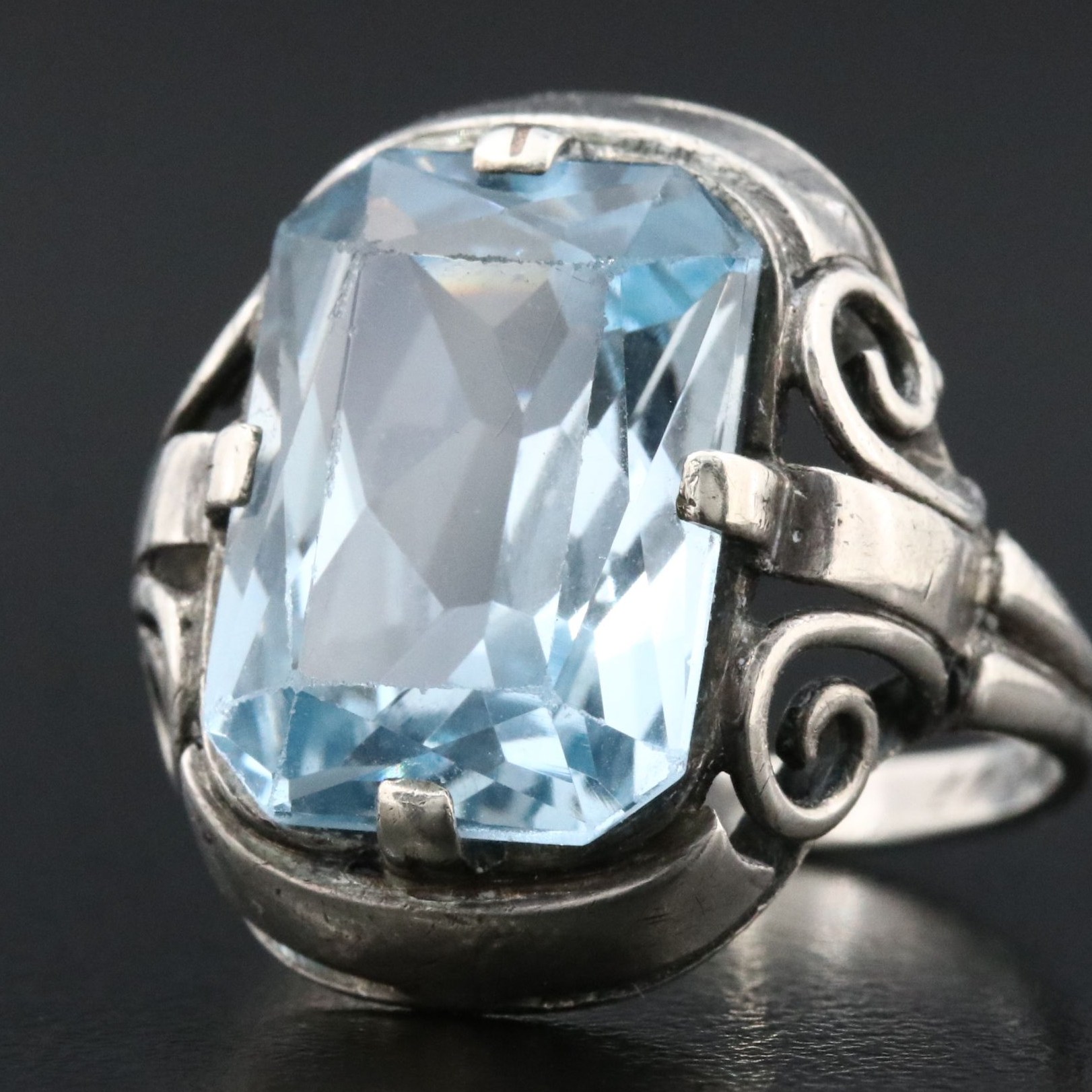 Sterling Spinel Scroll Set Ring