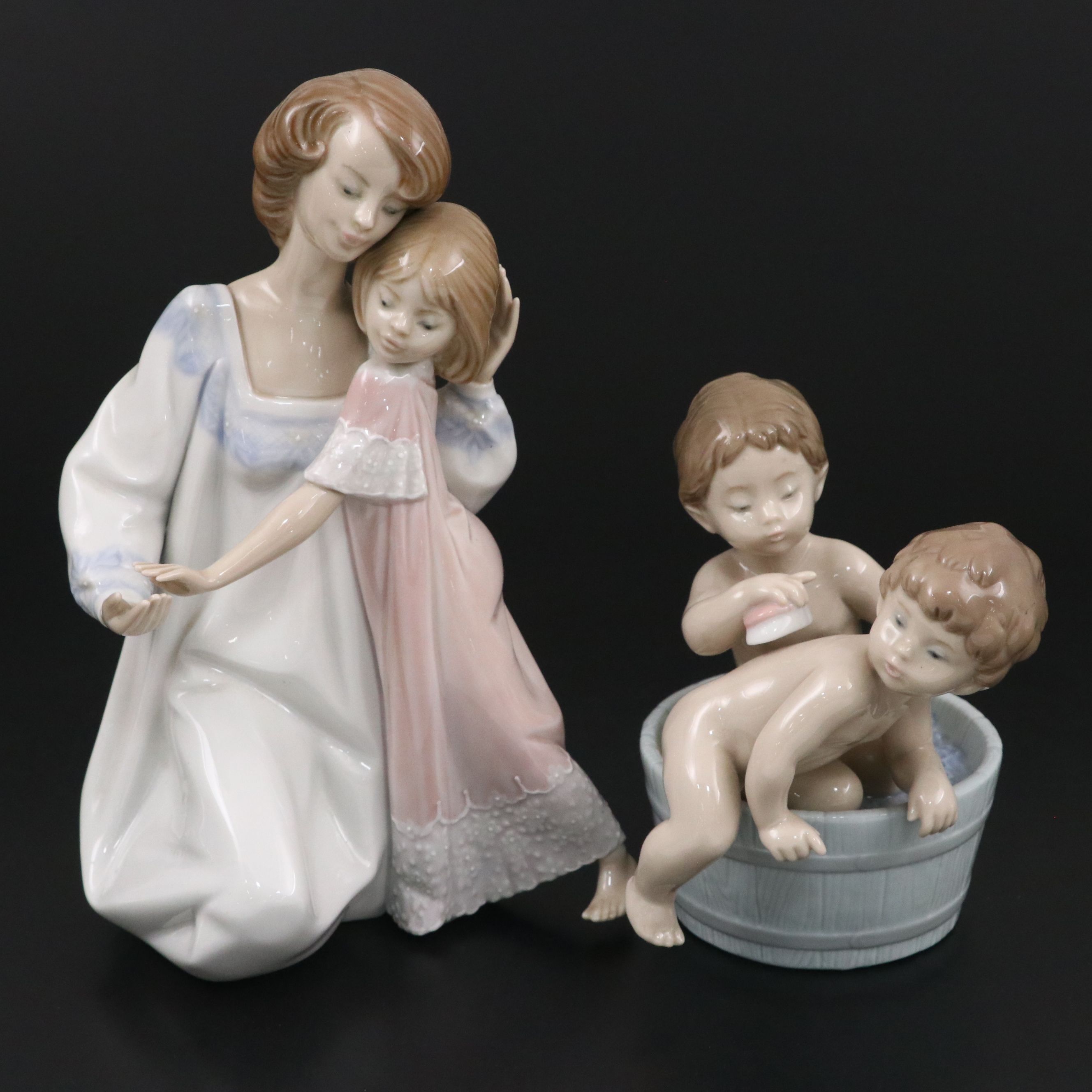 Lladró "Good Night" and "Bath Time" Porcelain Figures