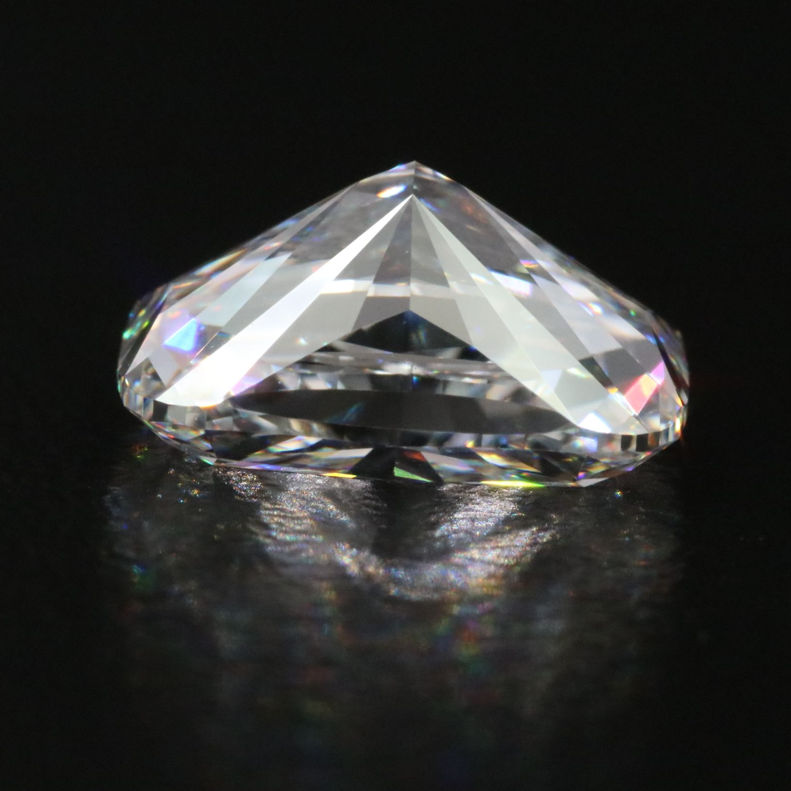 Loose 4.05 CT Lab Grown Diamond with IGI Report