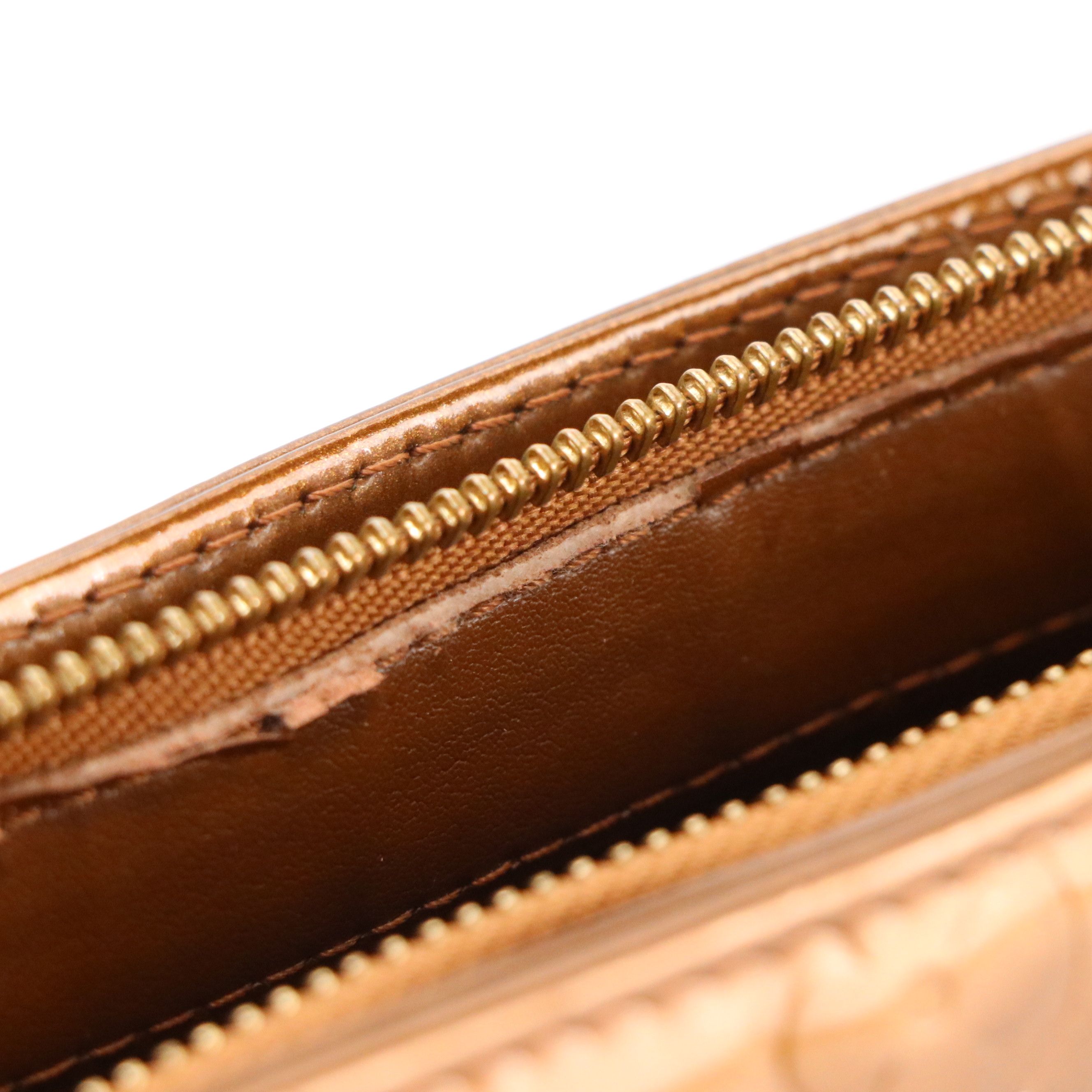 Louis Vuitton Houston Shoulder Bag in Bronze Monogram Vernis Leather