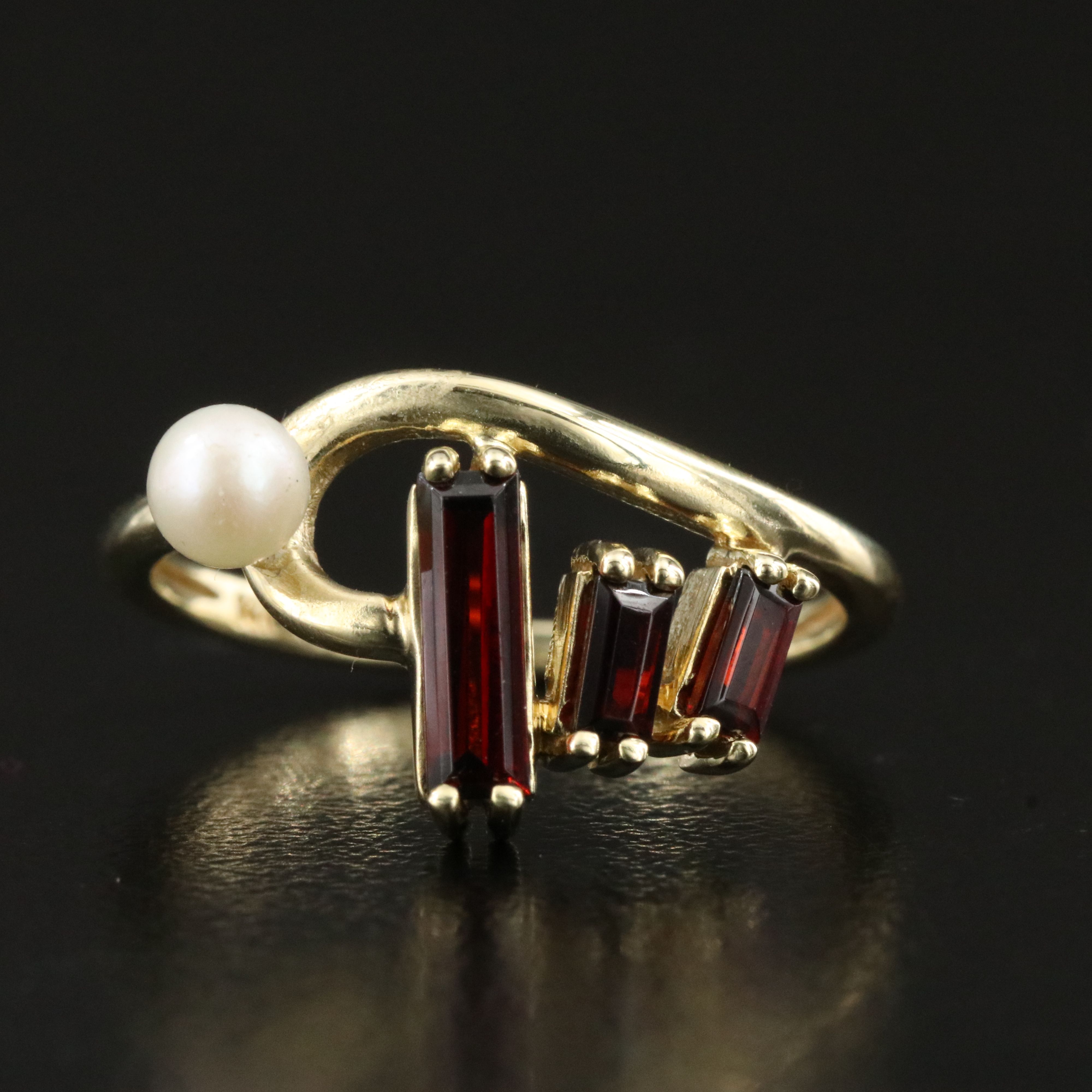 14K Garnet and Pearl Ring