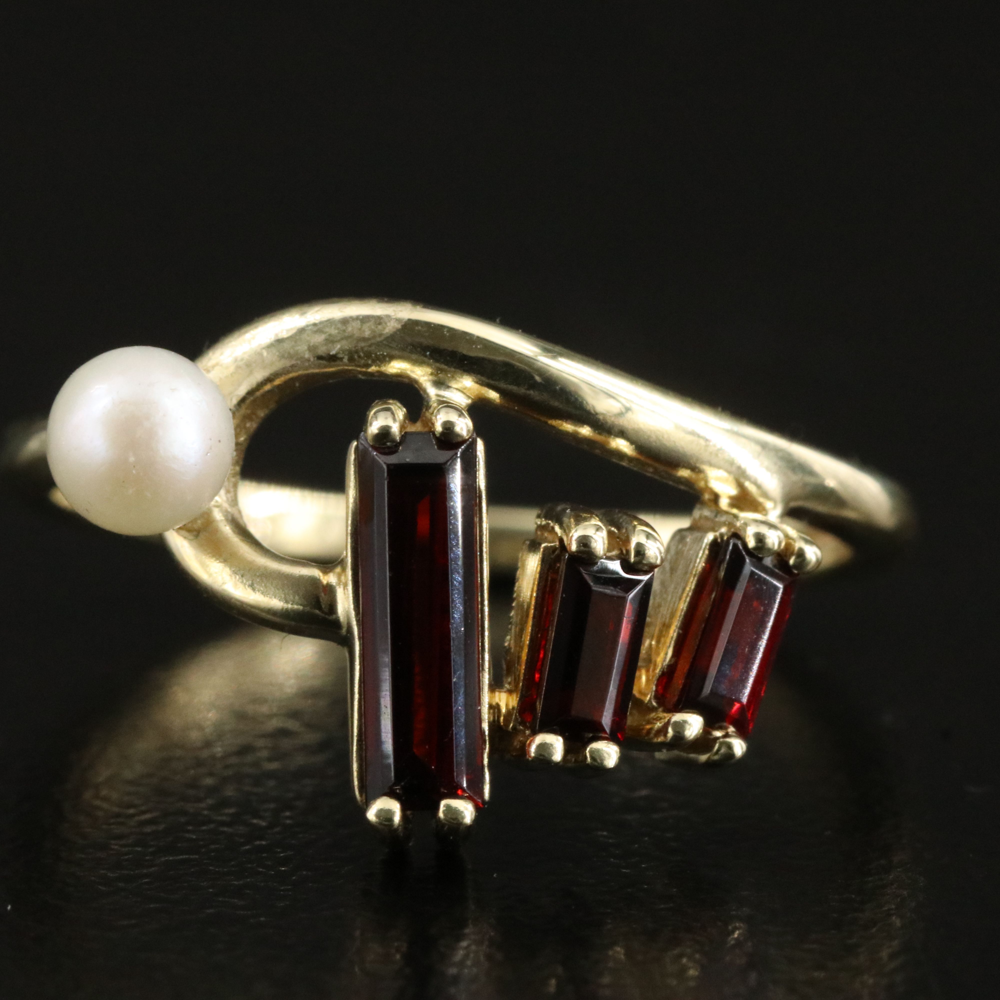 14K Garnet and Pearl Ring
