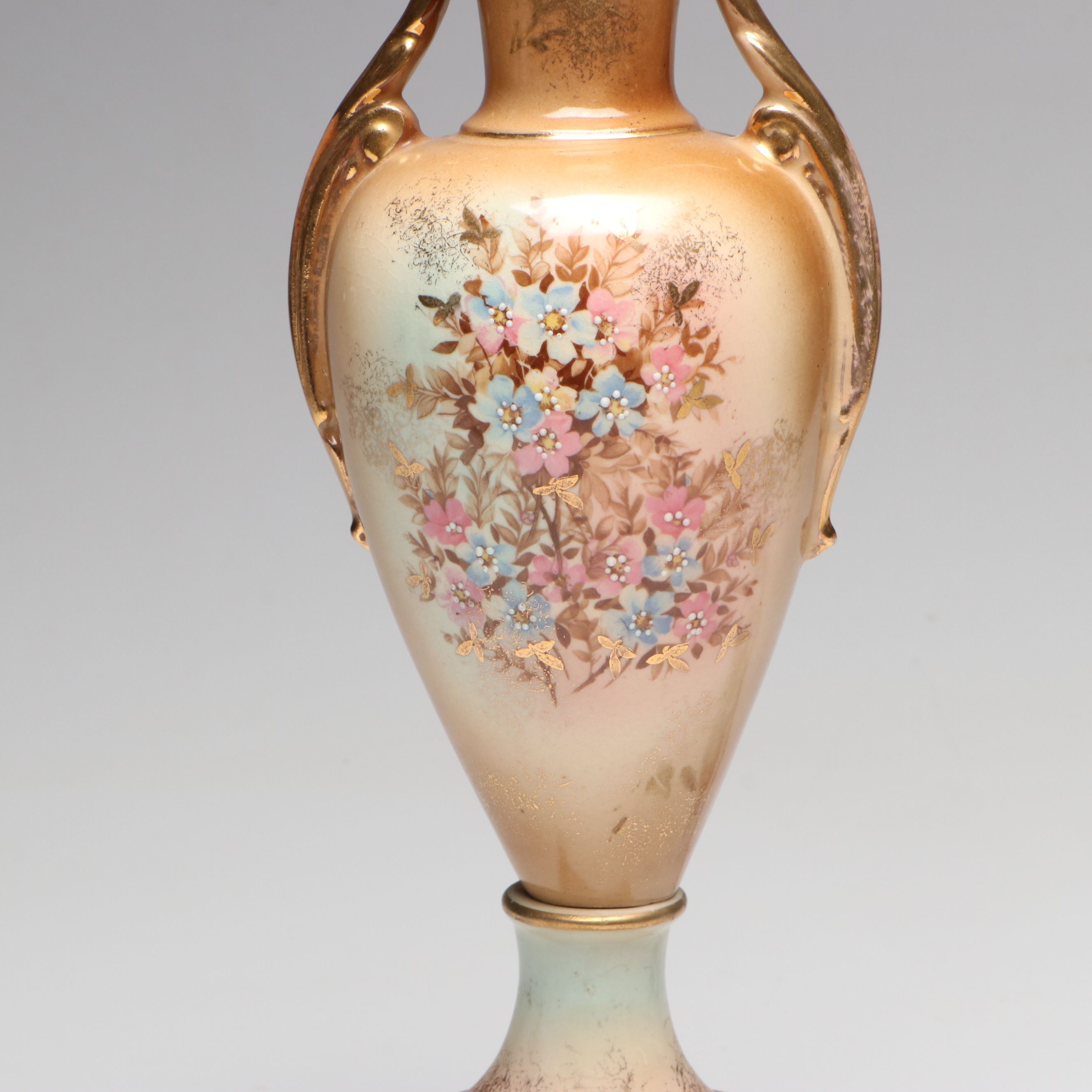Beckwith Hand-Painted Gilt Porcelain Urn Table Lamp, Early to Mid-20th Century
