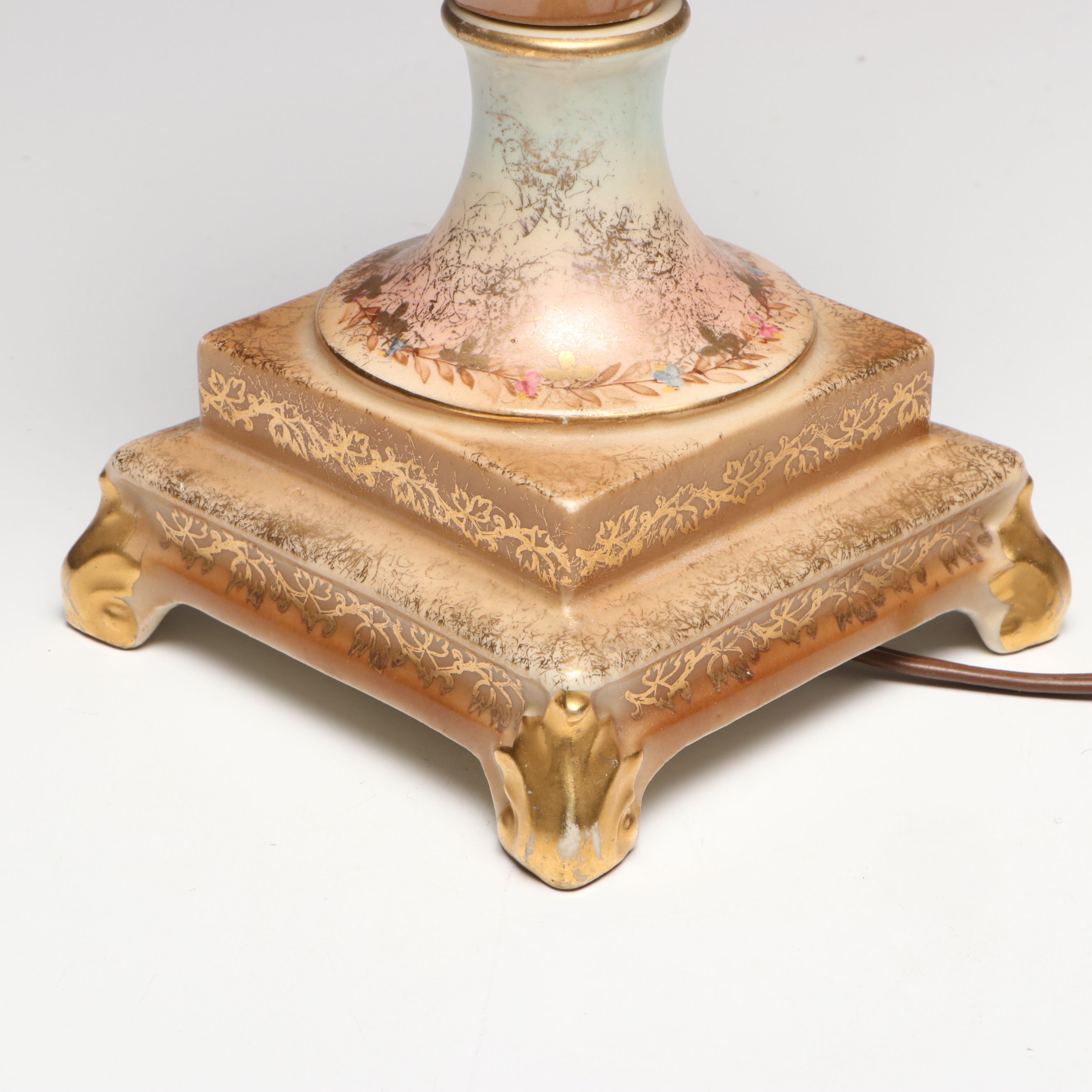 Beckwith Hand-Painted Gilt Porcelain Urn Table Lamp, Early to Mid-20th Century