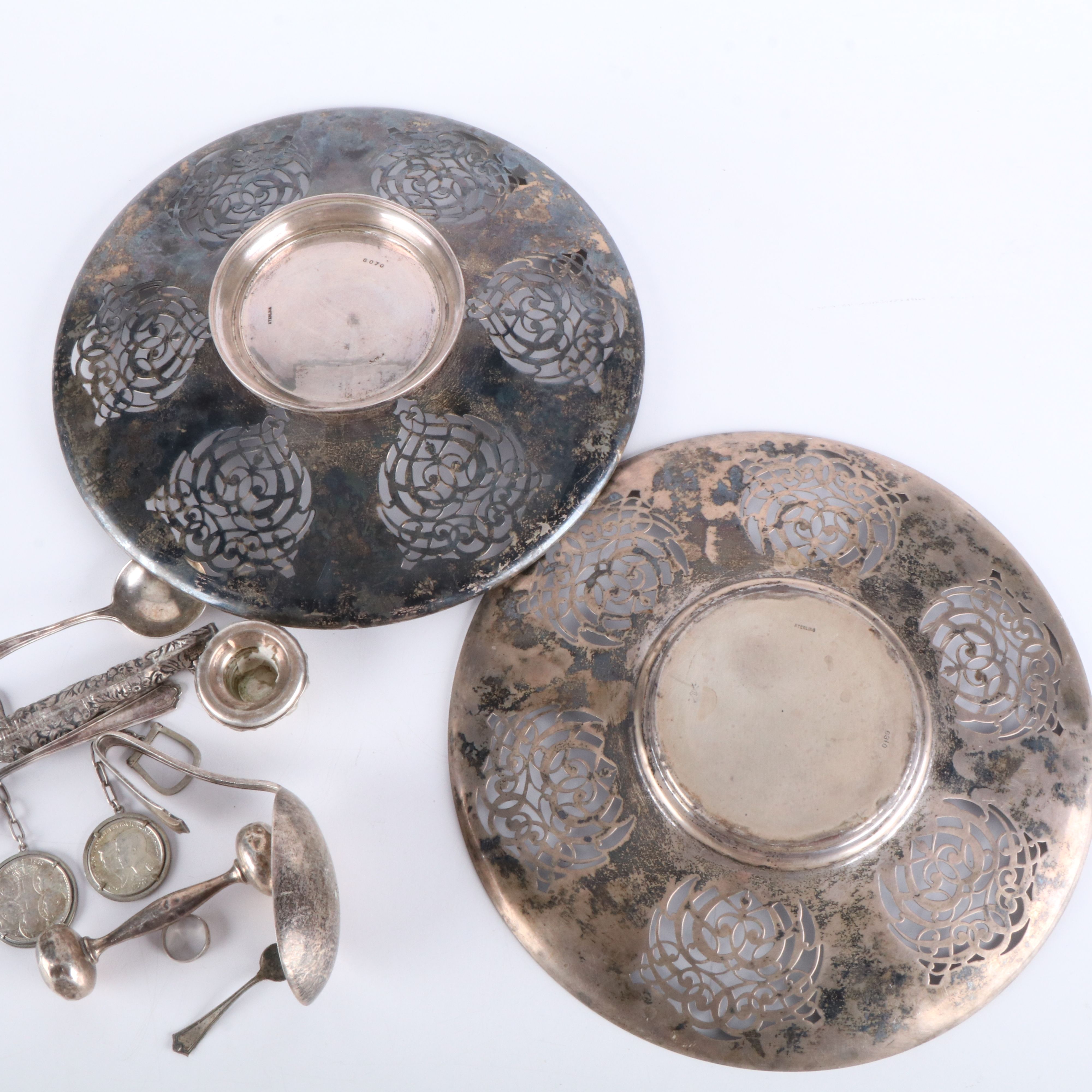 Group of Sterling Silver Items Totaling over 25 Troy Ounces