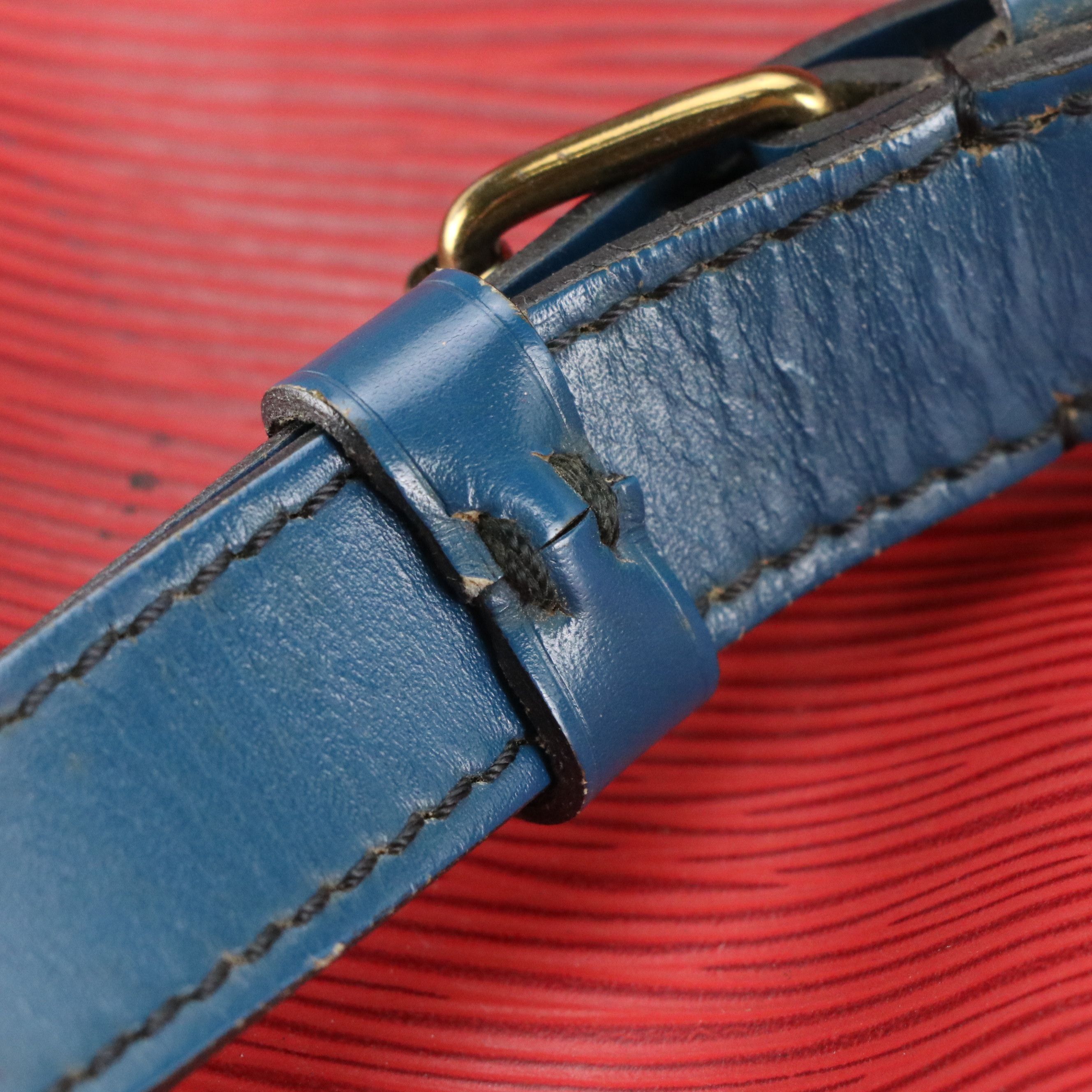 Louis Vuitton Noé Drawstring Bucket Bag in Red Epi and Blue Smooth Leather