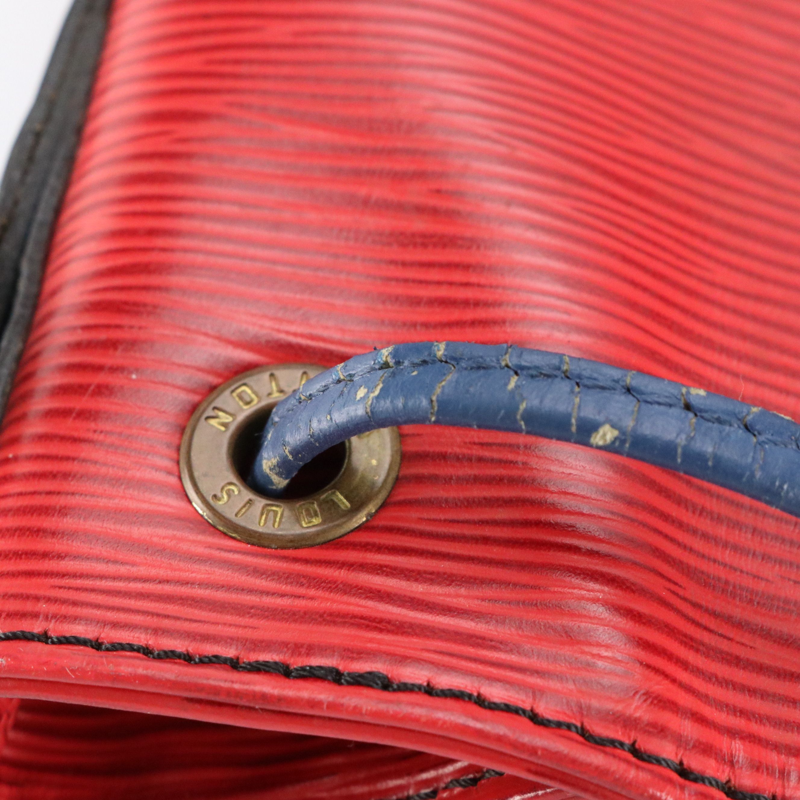 Louis Vuitton Noé Drawstring Bucket Bag in Red Epi and Blue Smooth Leather