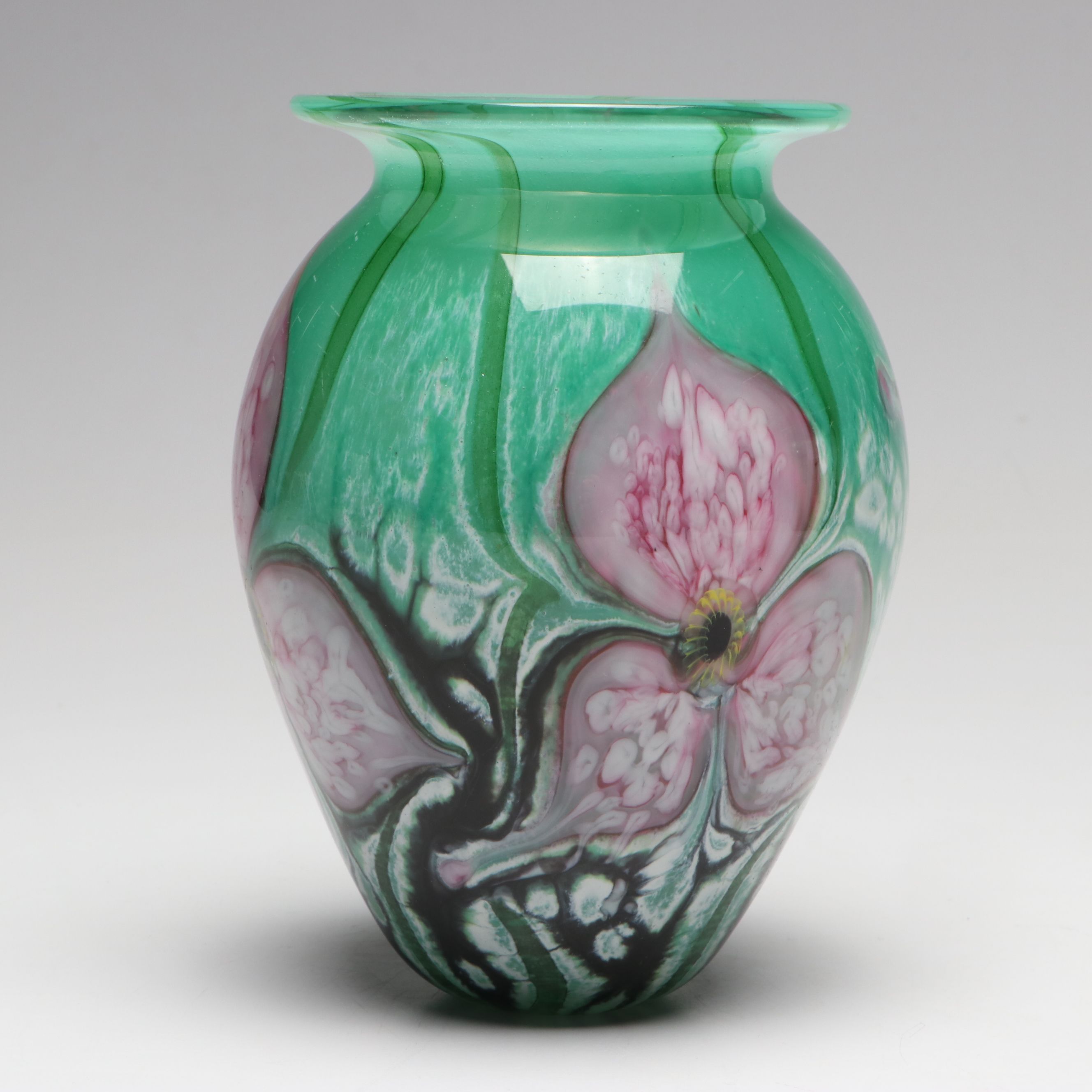 Robert Eickholt Hand-Blown Floral Art Glass Vase, Late 20th to 21st Century