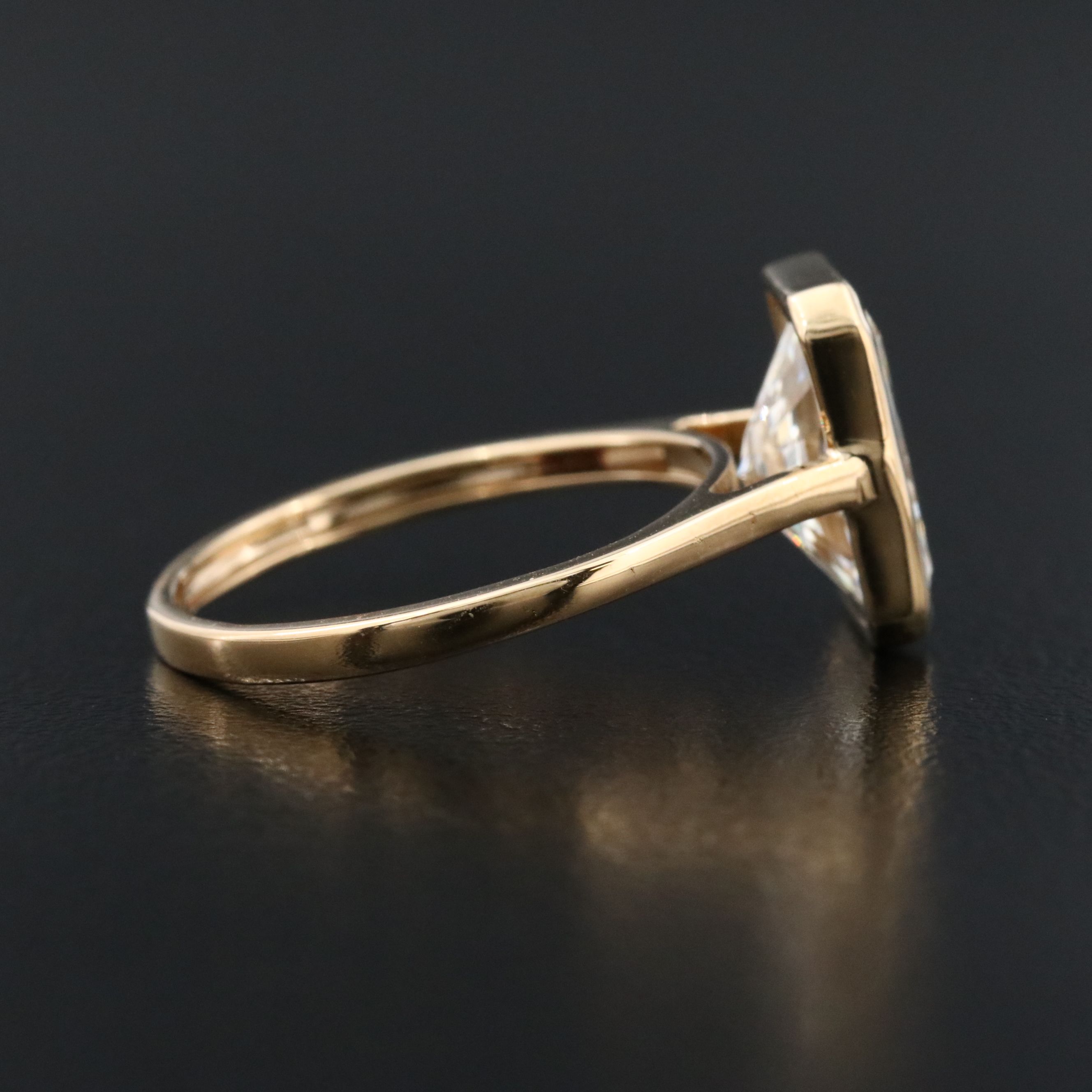 18K 3.10 CT Lab Grown Diamond Solitaire Ring with IGI Report