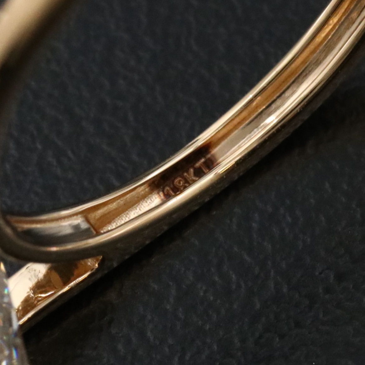 18K 3.10 CT Lab Grown Diamond Solitaire Ring with IGI Report