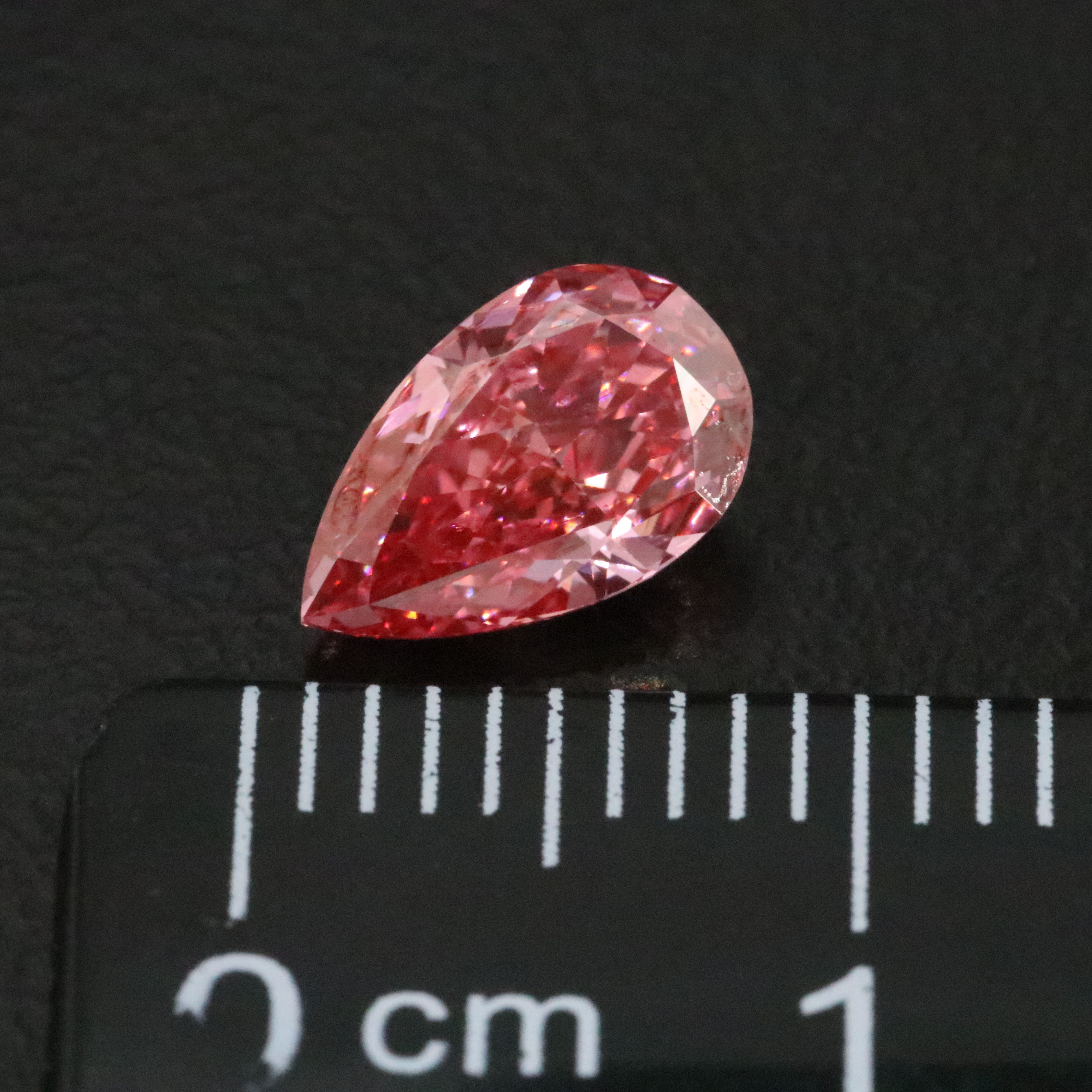 Loose 1.06 CT Lab Grown Fancy Vivid Pink Diamond with IGI Report