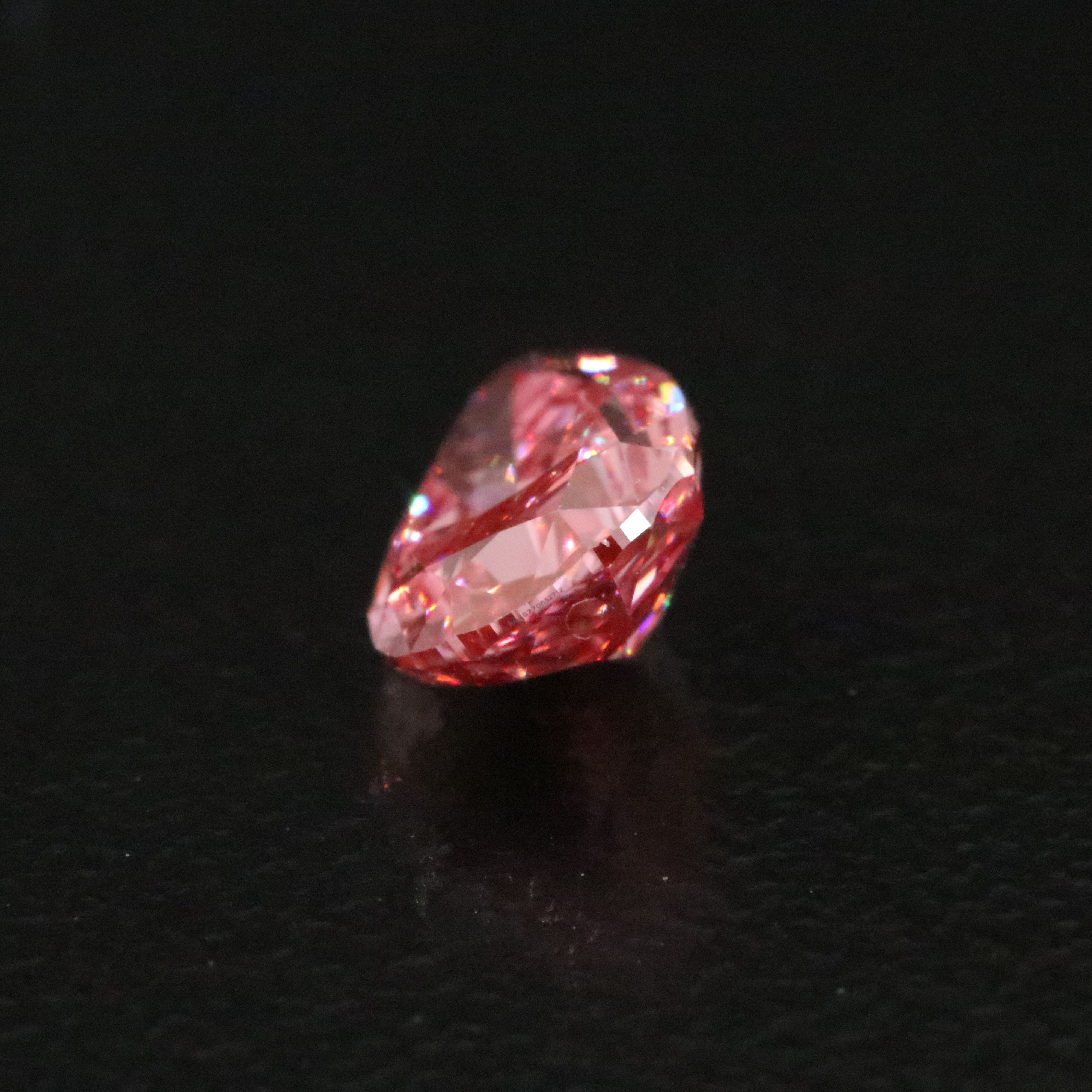 Loose 1.06 CT Lab Grown Fancy Vivid Pink Diamond with IGI Report
