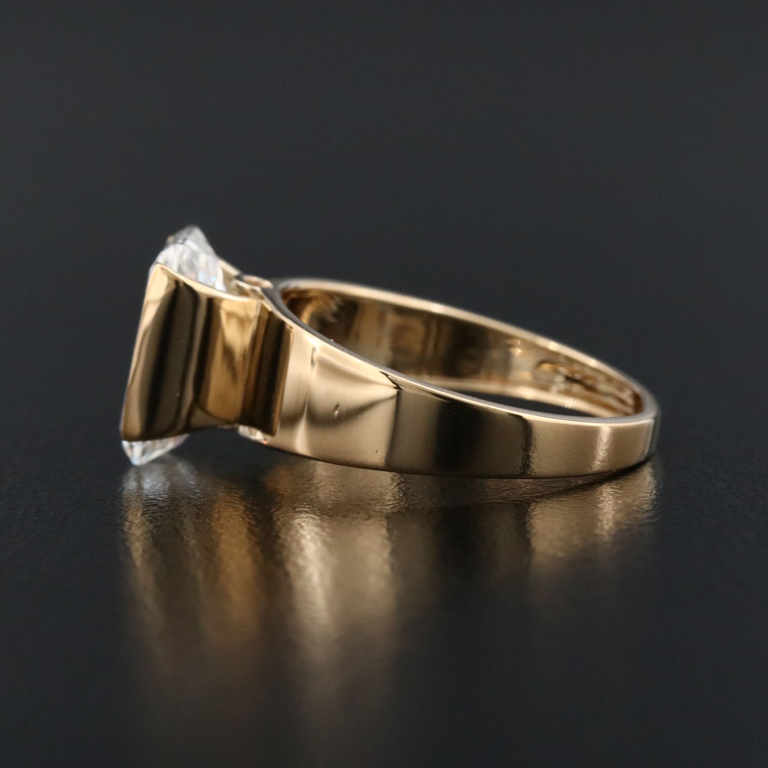 18K 3.05 CT Lab Grown Diamond Solitaire Ring with IGI Report