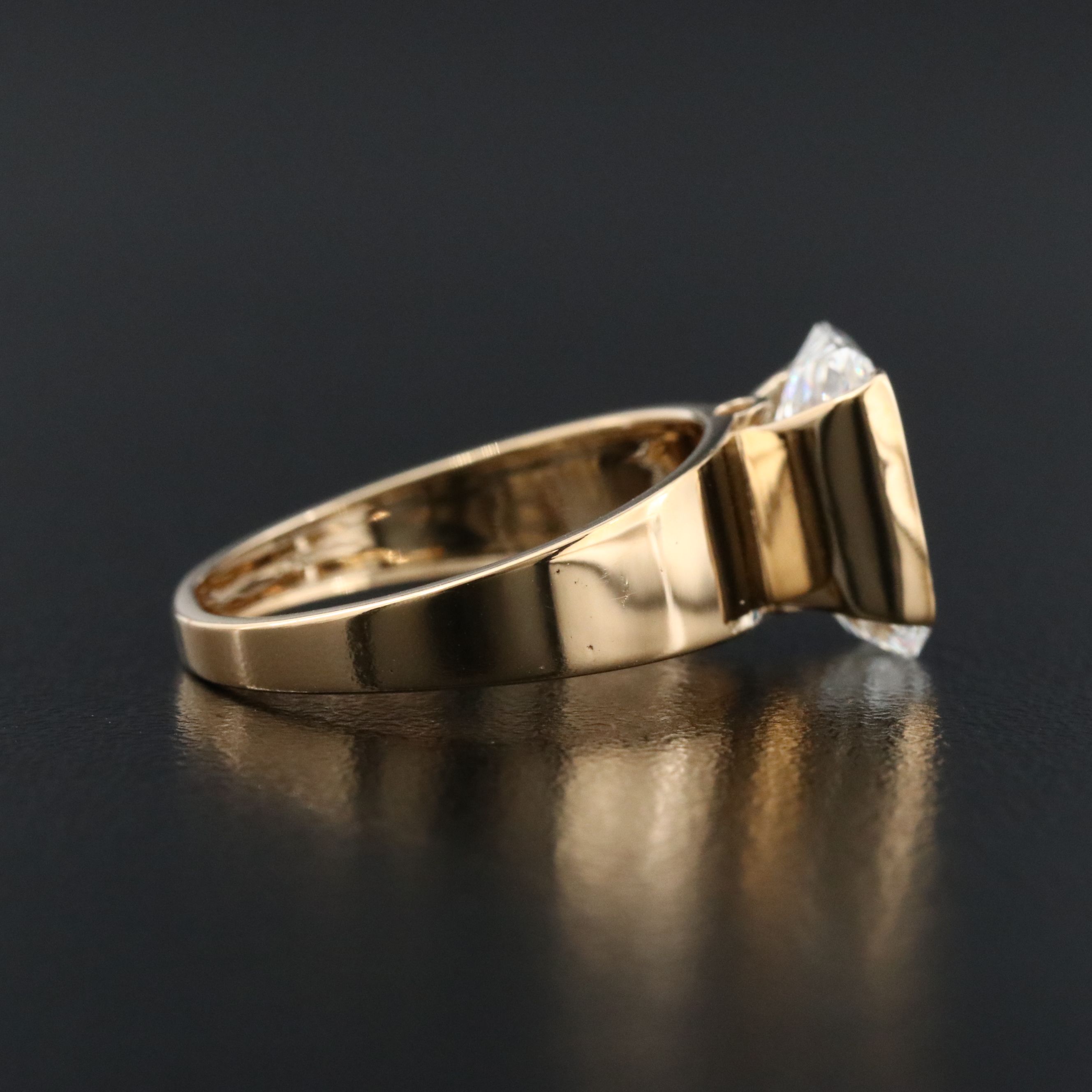 18K 3.05 CT Lab Grown Diamond Solitaire Ring with IGI Report