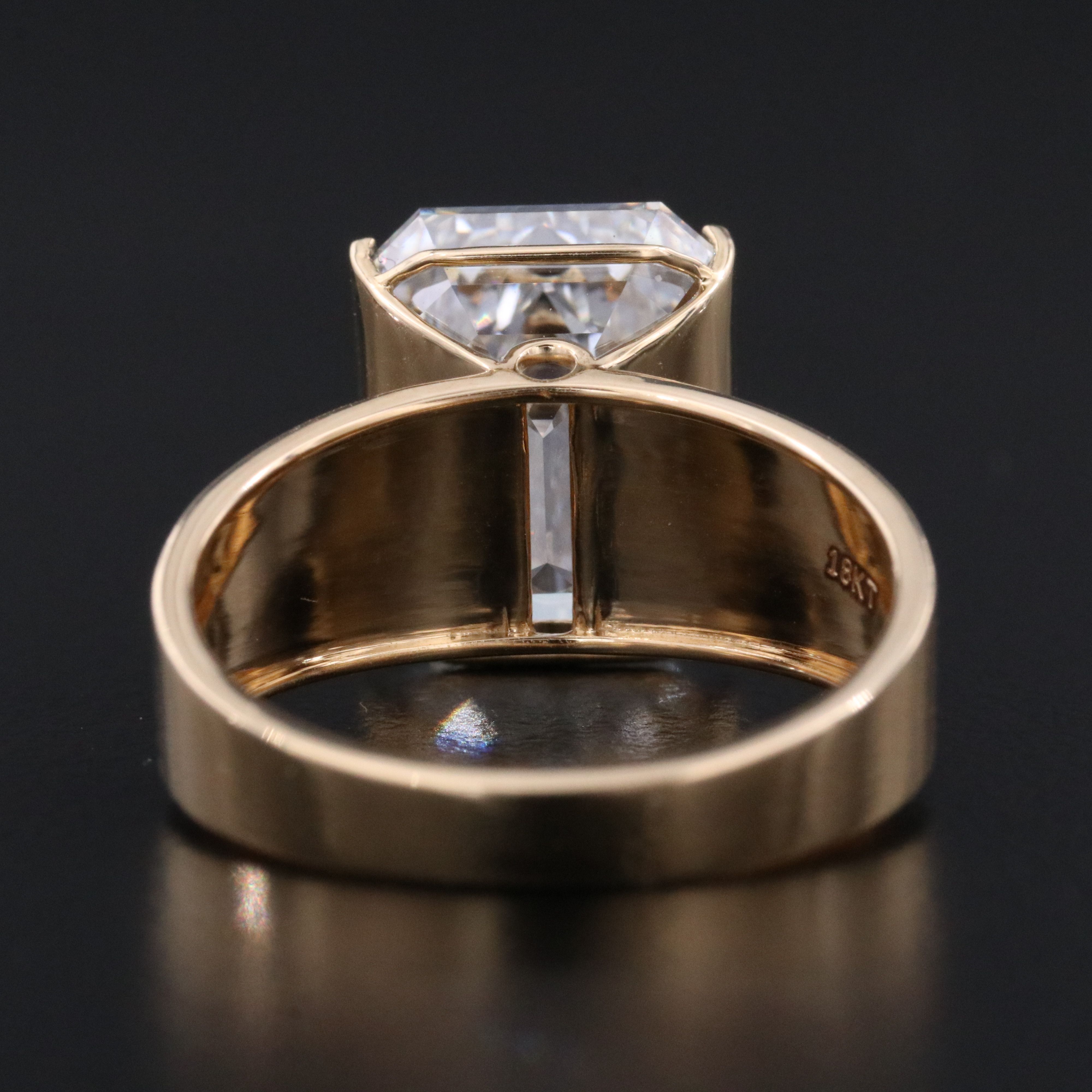 18K 6.58 CT Lab Grown Diamond Solitaire Ring with IGI Report