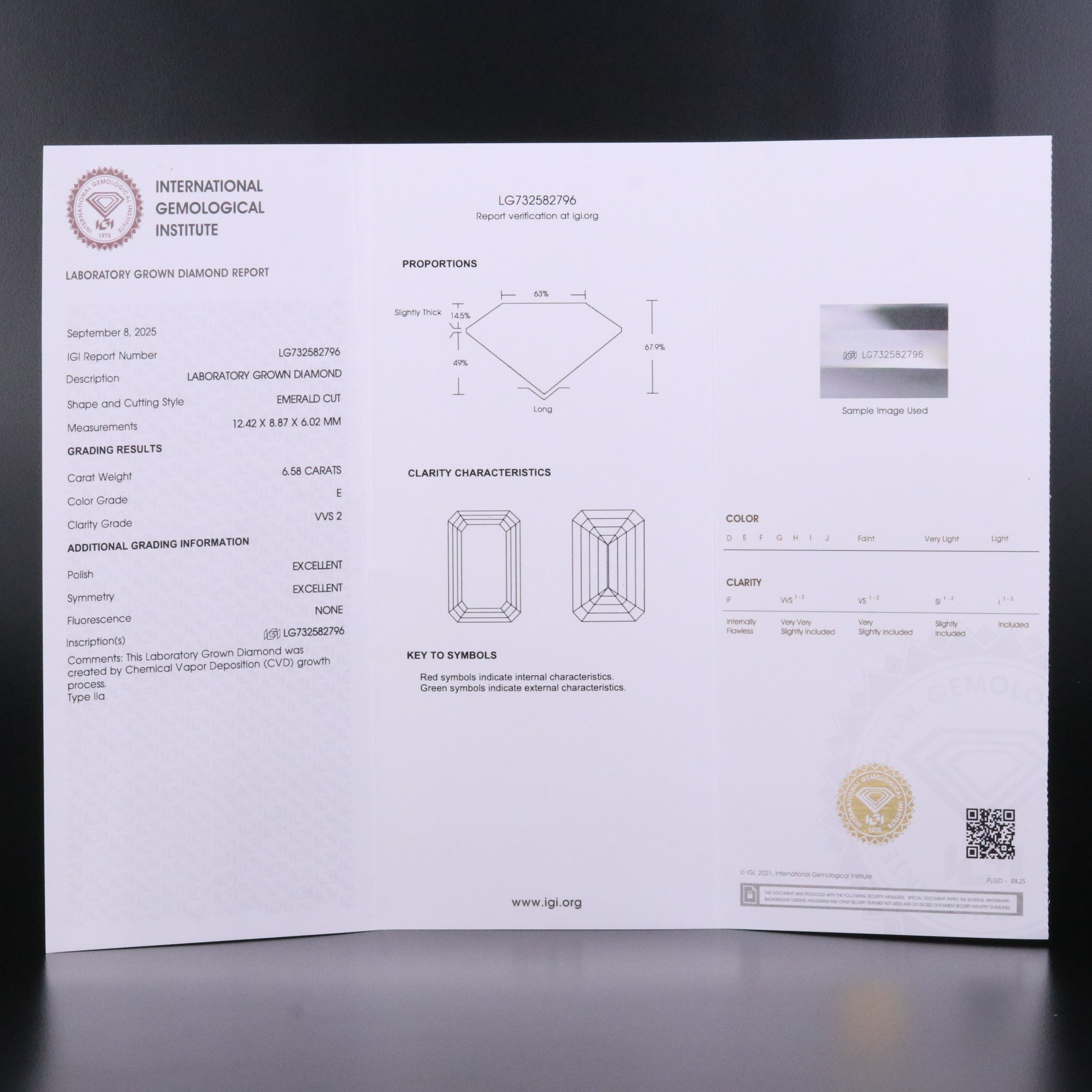 18K 6.58 CT Lab Grown Diamond Solitaire Ring with IGI Report