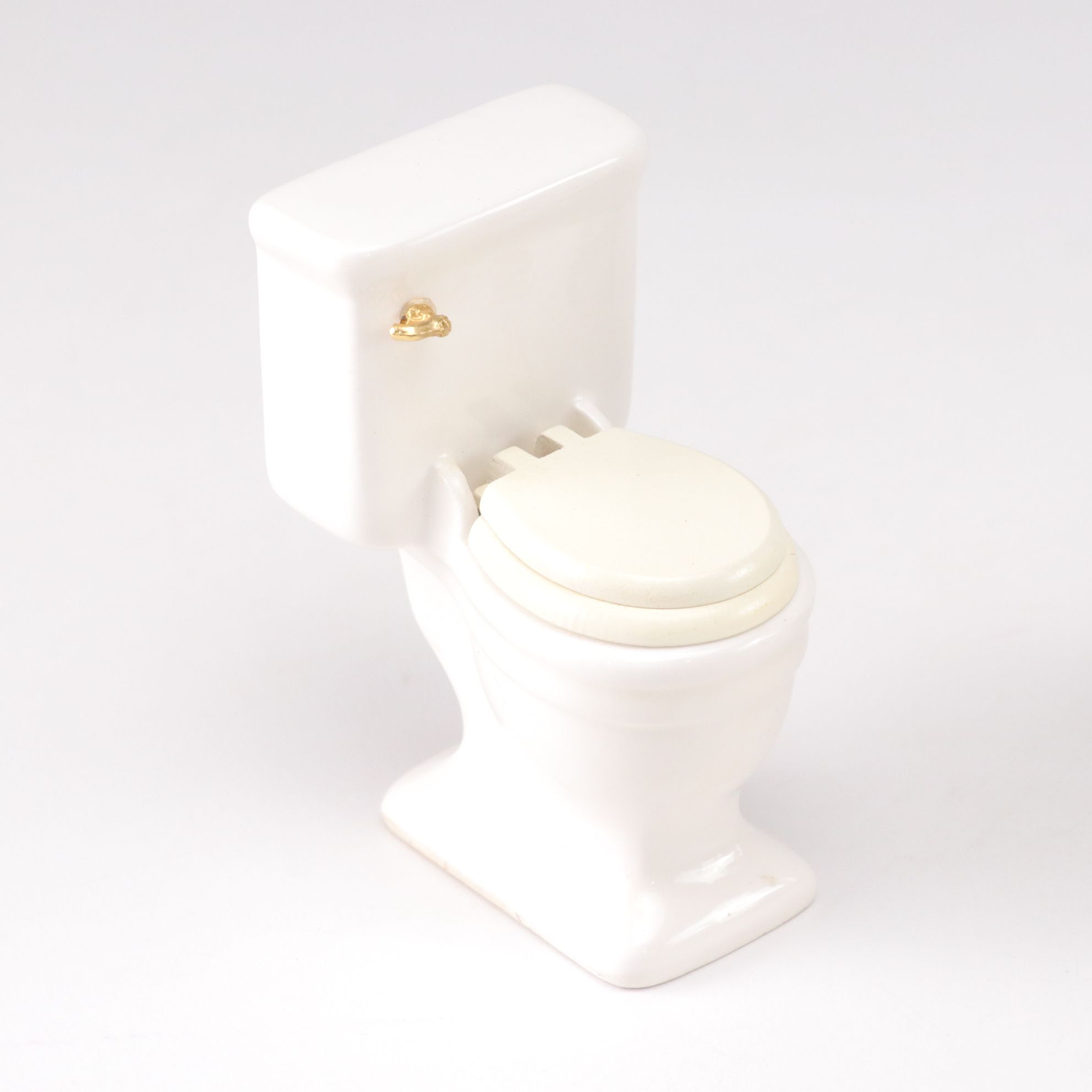 Miniature Victorian Style Doll House Bedroom and Bathroom Furniture Sets