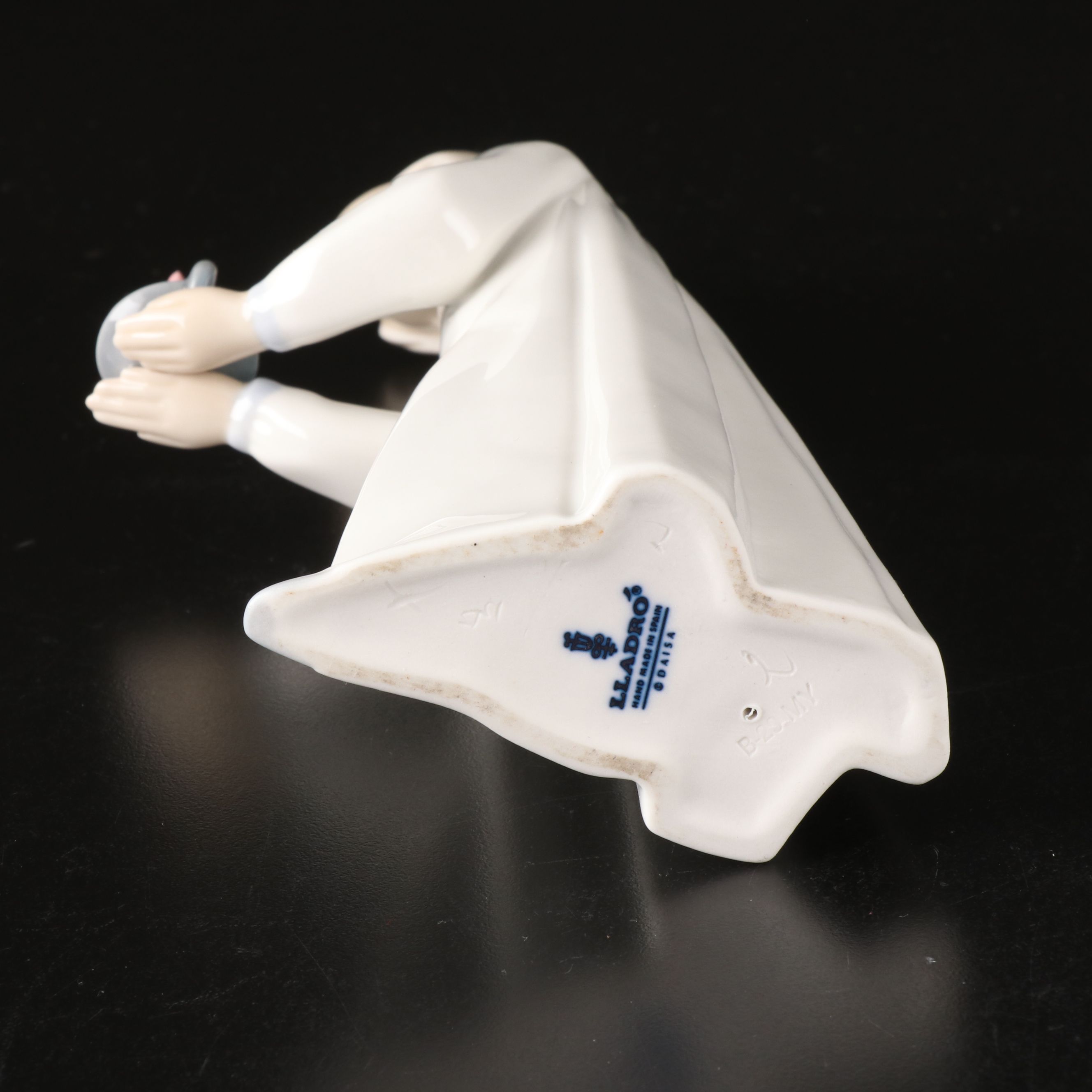 Lladró "Heavenly Slumber," and "Boy Yawning" and More Porcelain Figures