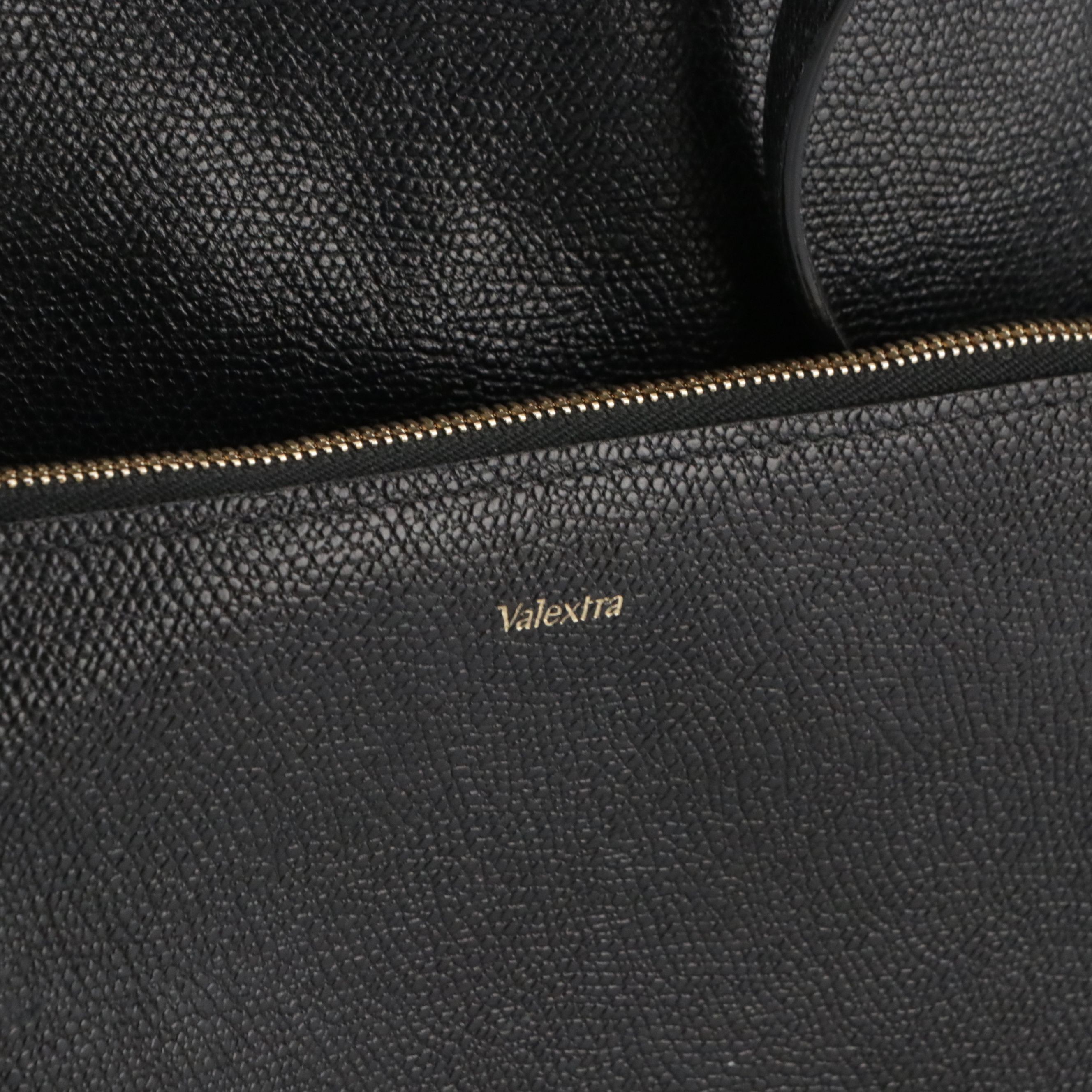 Valextra Slouchy Shoulder Bag in Navy Blue Grained Calfskin Leather