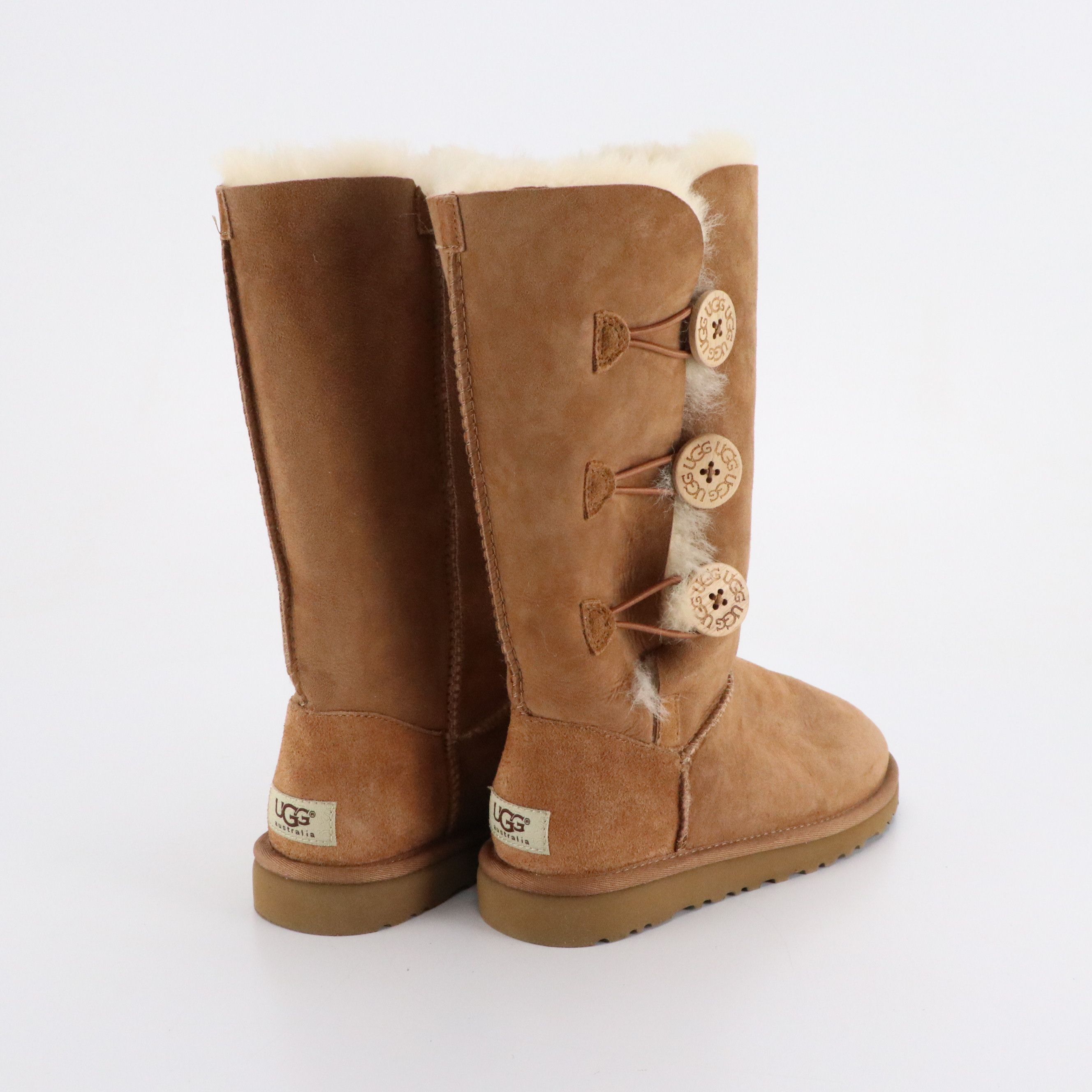 UGG Bailey Button Triplet II Winter Boots in Sheepskin Lined Chestnut Suede