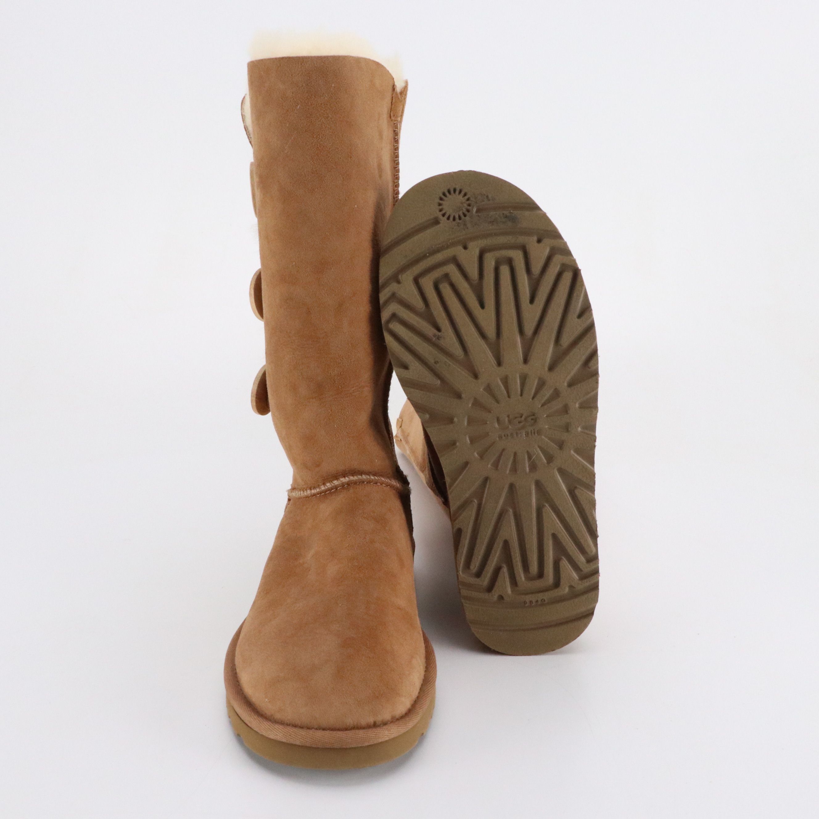 UGG Bailey Button Triplet II Winter Boots in Sheepskin Lined Chestnut Suede