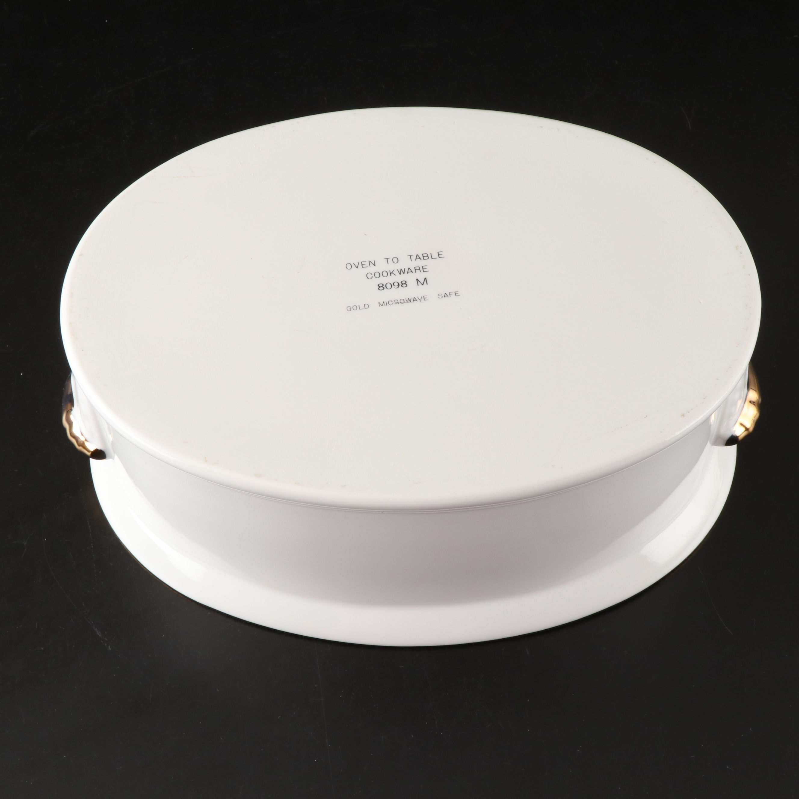 Pier 1 Gilt Trim Porcelain Dinnerware, 21st Century