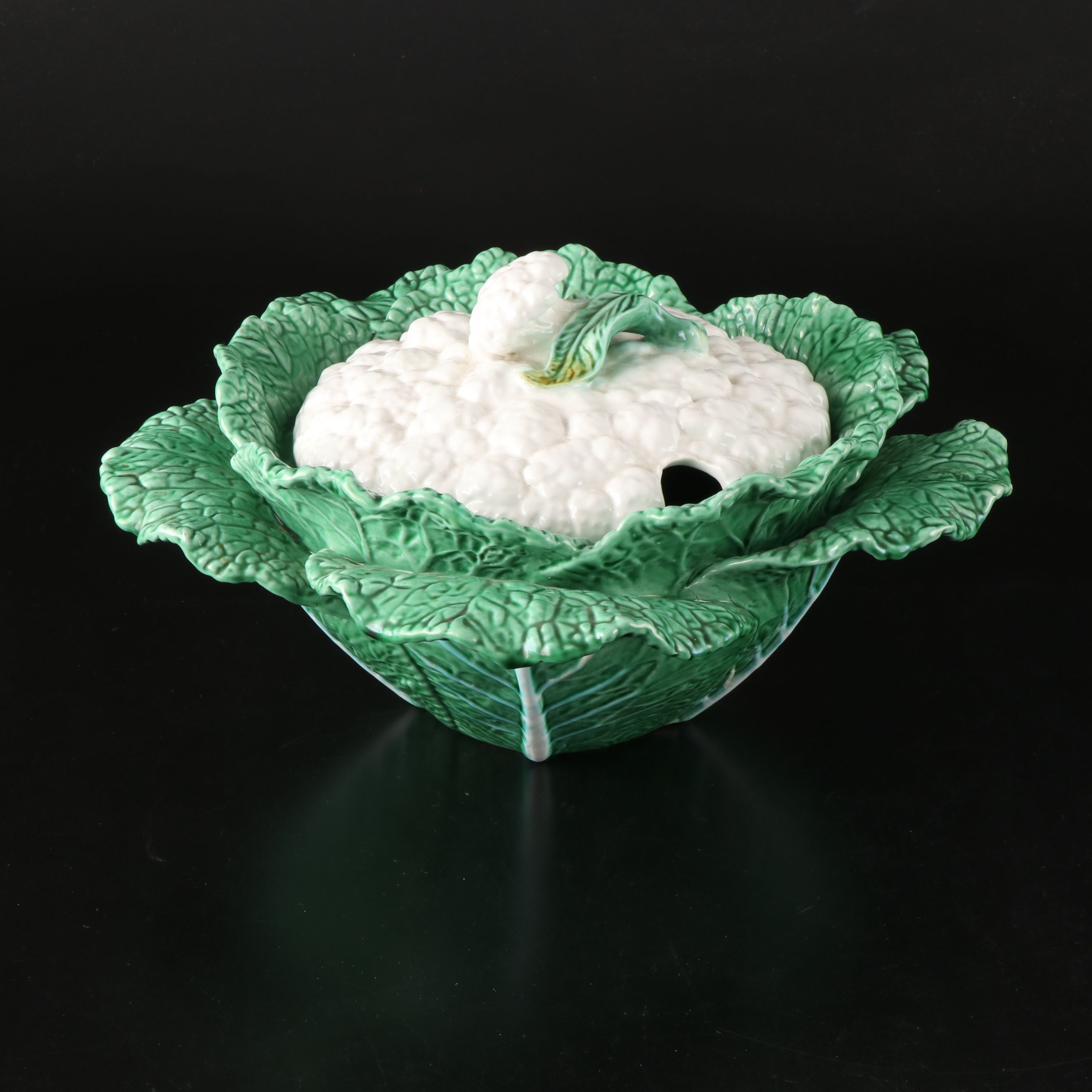 Bordallo Pinheiro Cauliflower Tureen with Ladle and Underplate