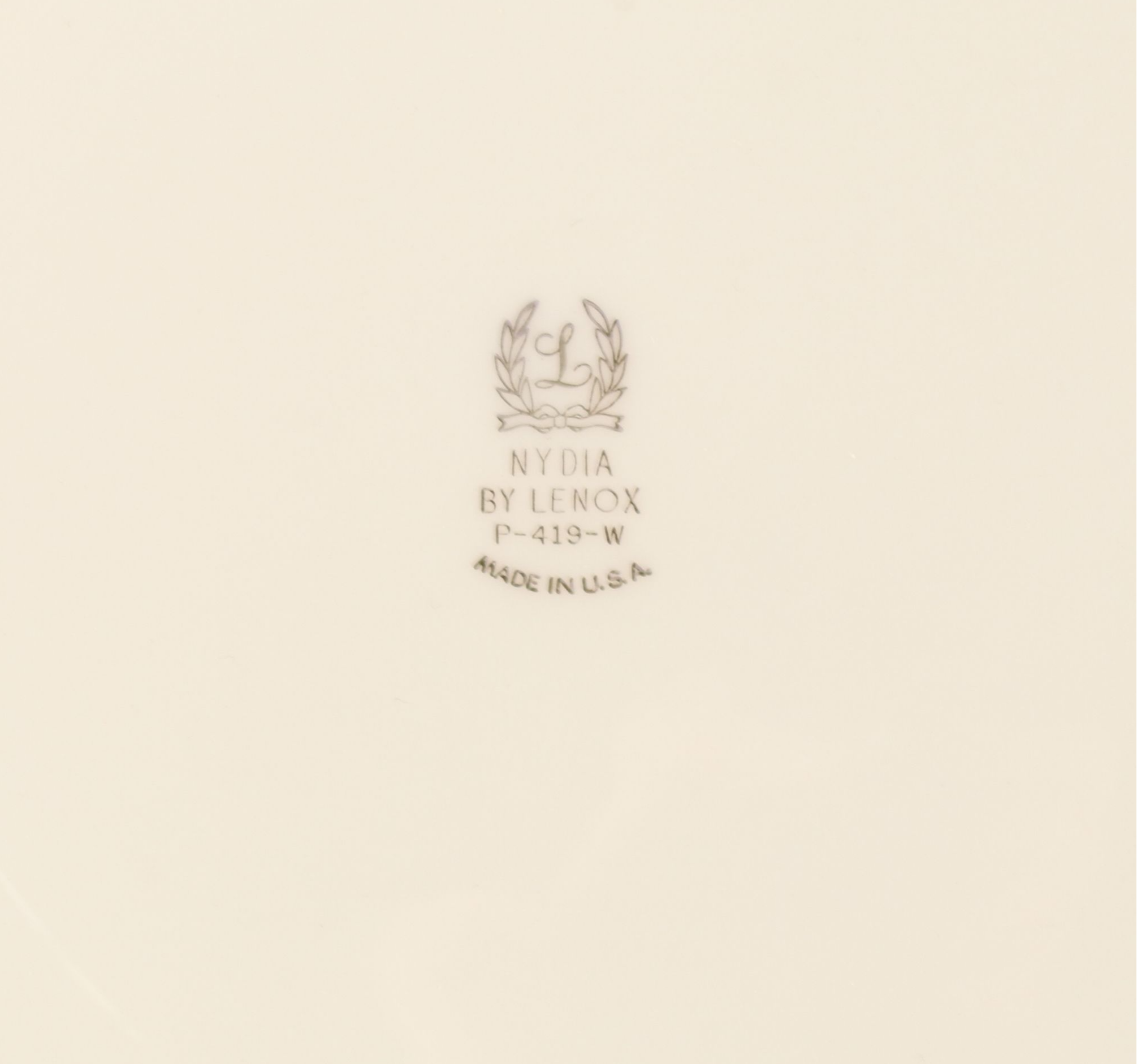 Lenox "Nydia" Gold Rimmed Floral Porcelain Dinnerware, Mid-20th Century