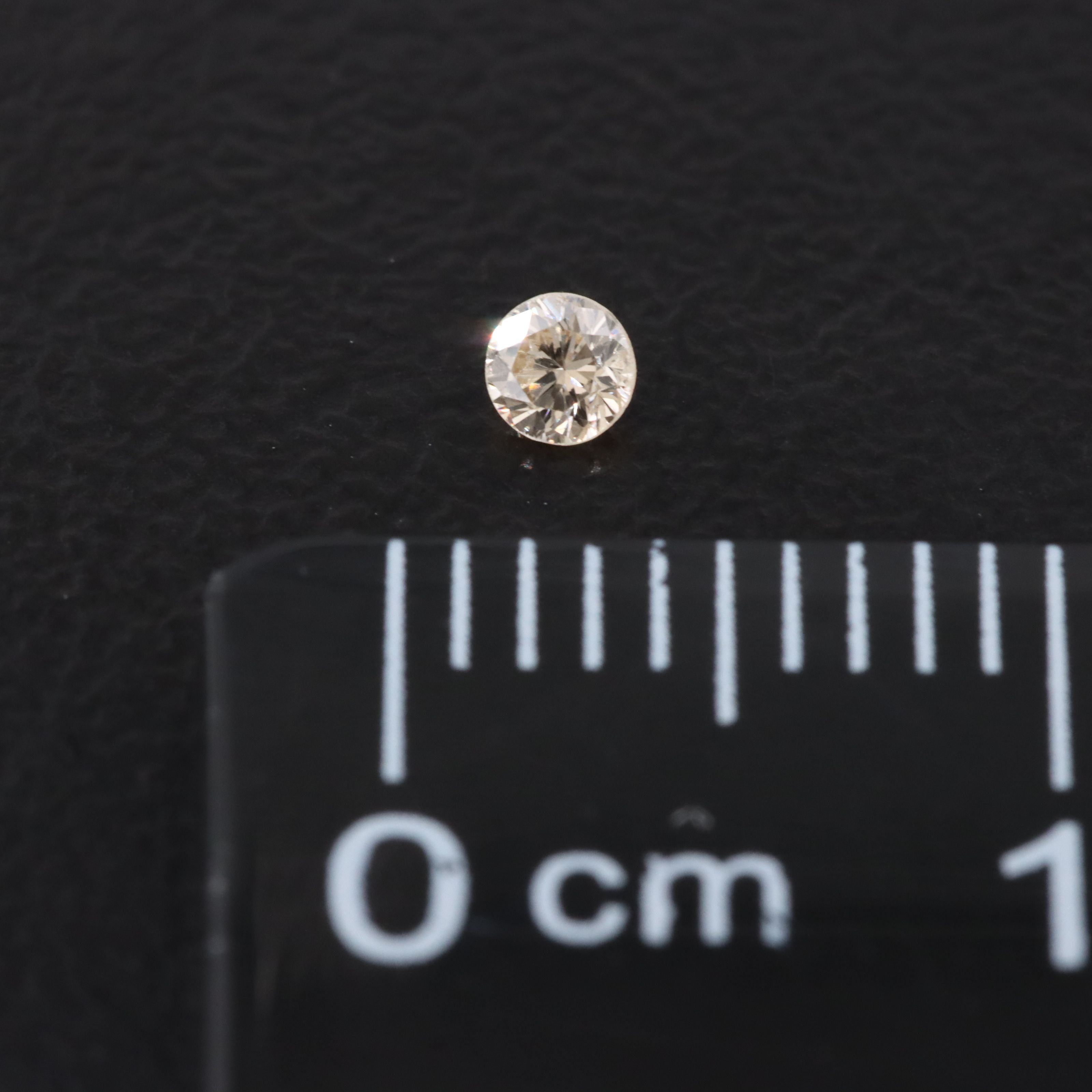 Loose 1.22 CTW Diamond Lot Featuring Fancy Yellow