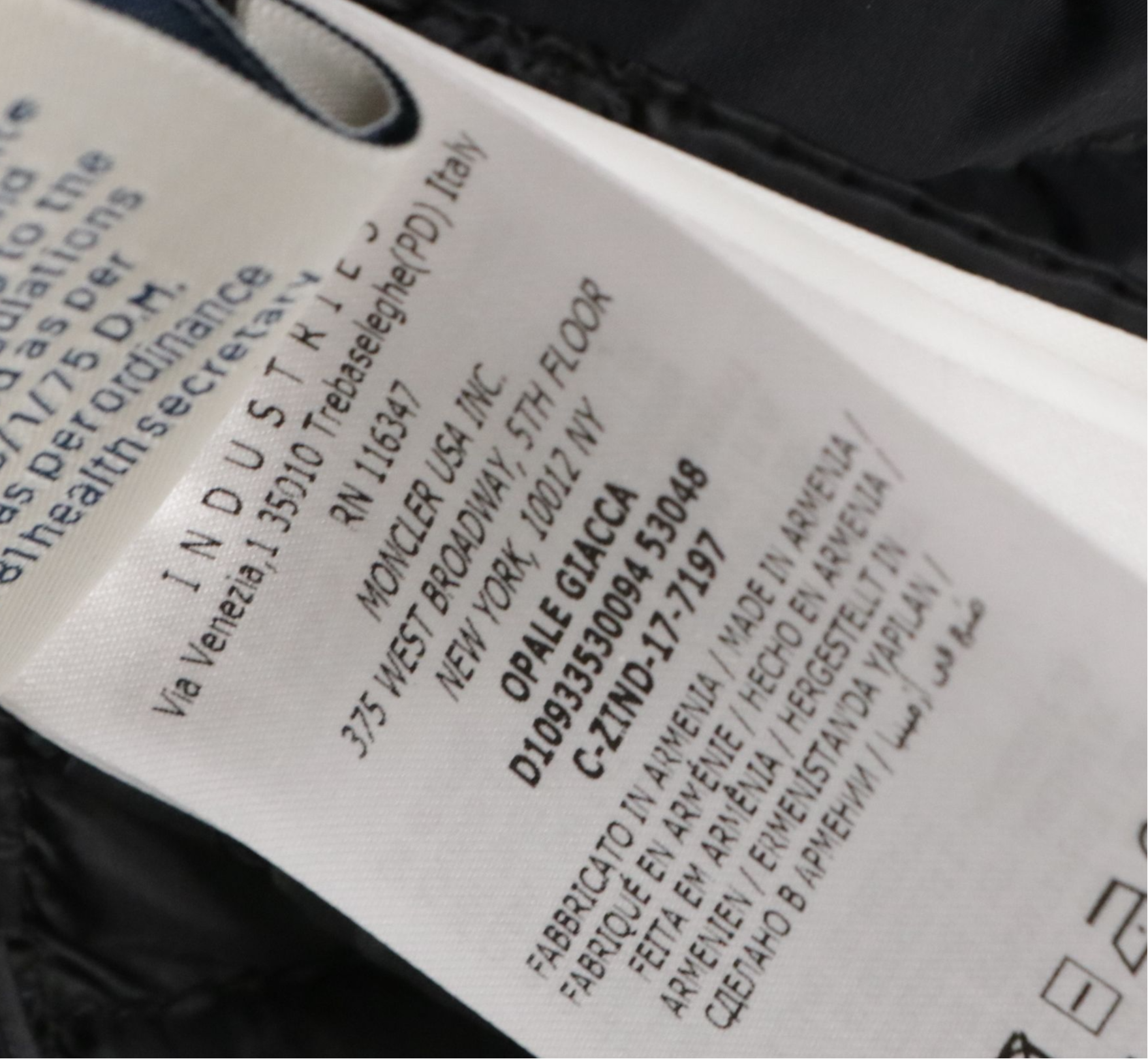 Moncler Longue Saison Collection Opale Fitted Down Jacket in Black